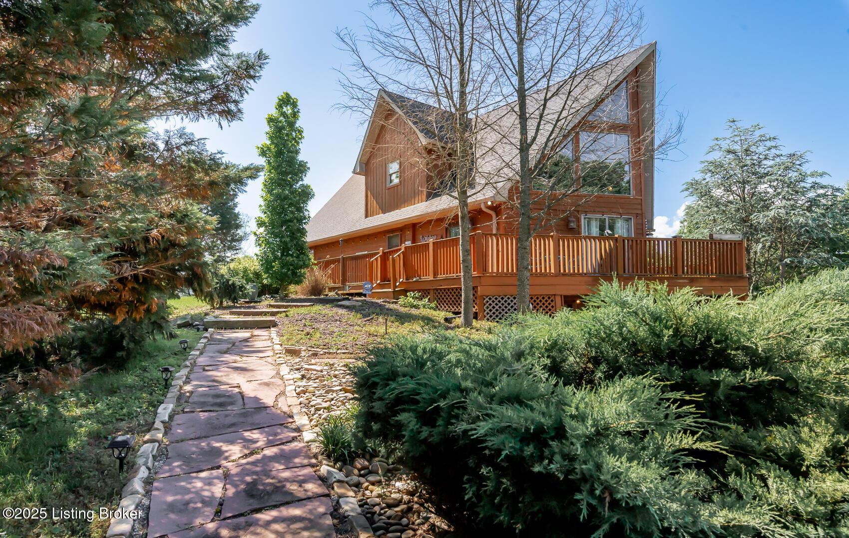 151 Pleasant Railway Property Photo 1
