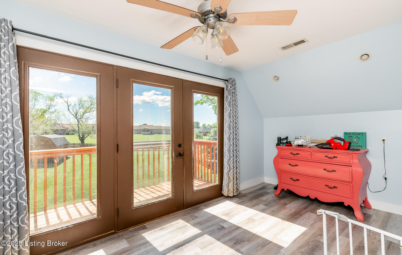151 Pleasant Railway Property Photo 31