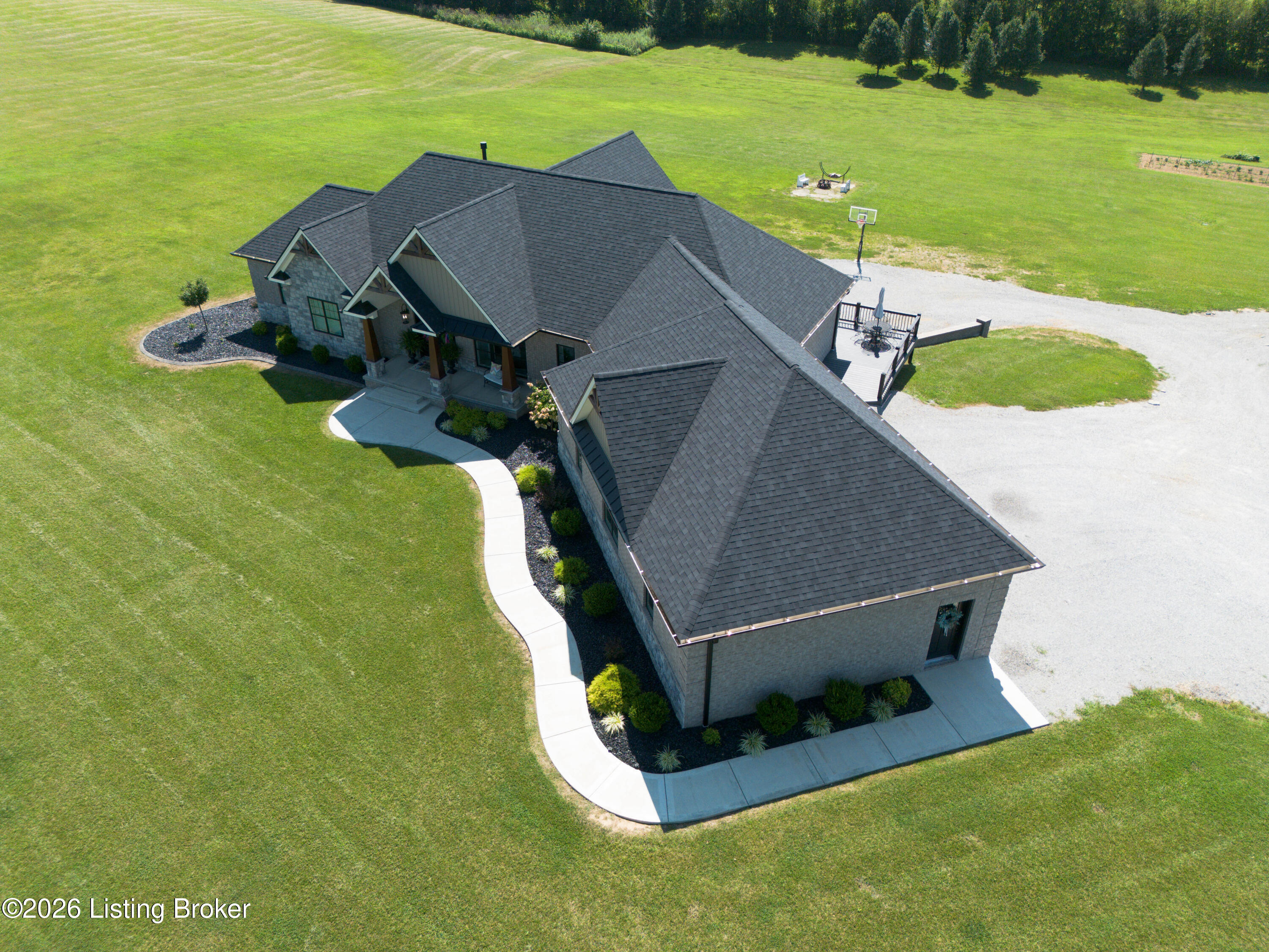 188 Tingle Ln Property Photo 8