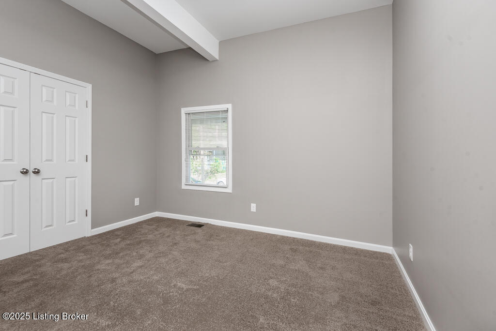 665 S 41st St Property Photo 13