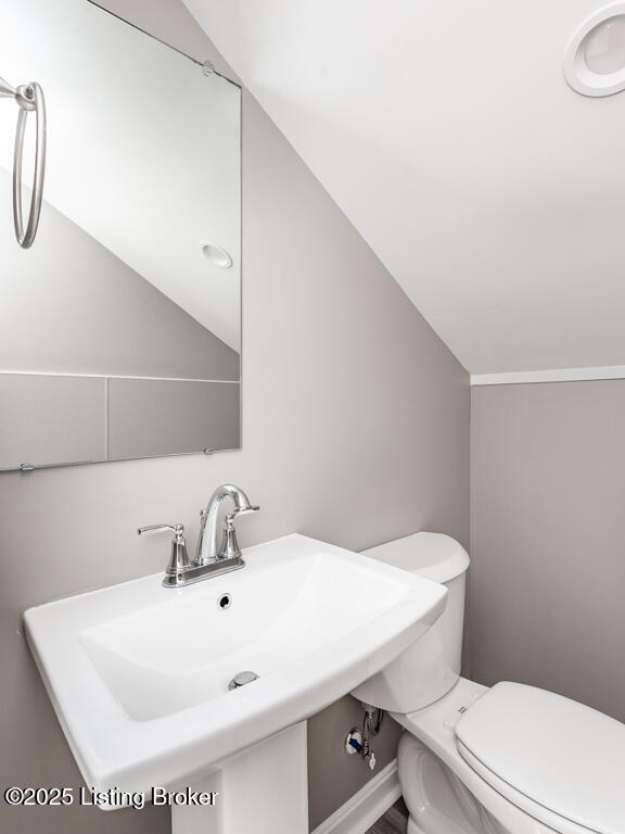 665 S 41st St Property Photo 15