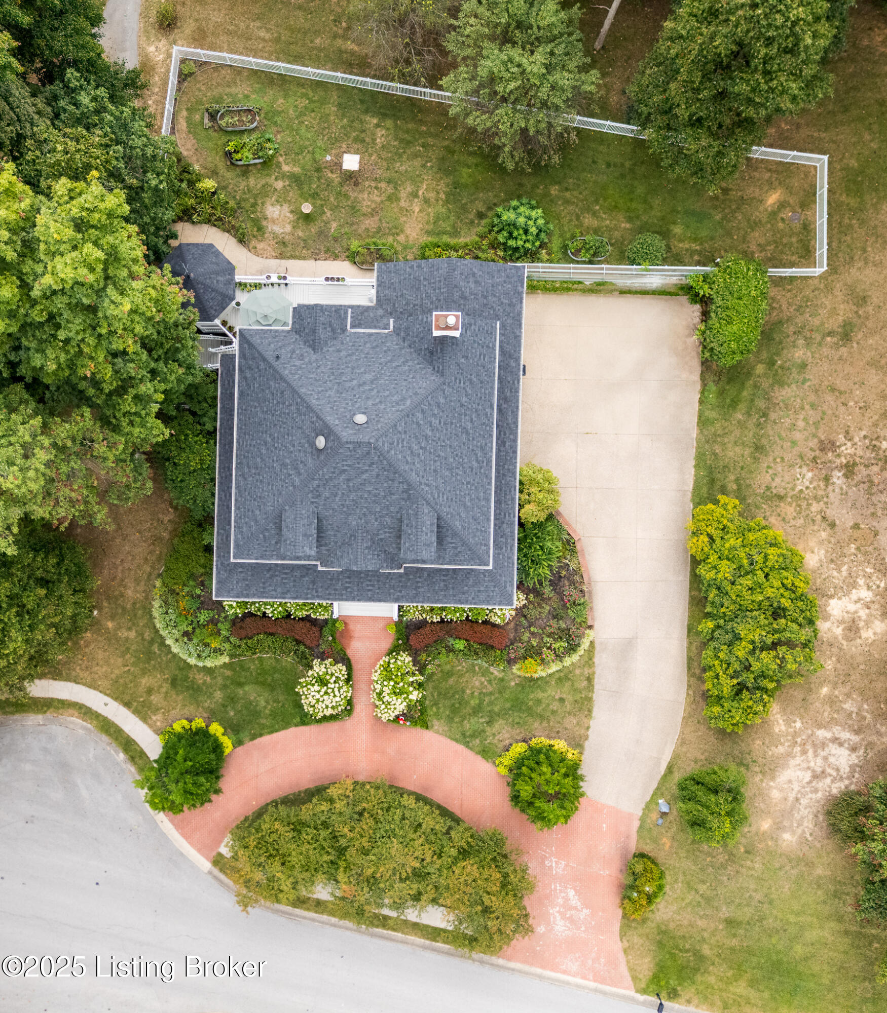 105 Anniston Way Property Photo 7