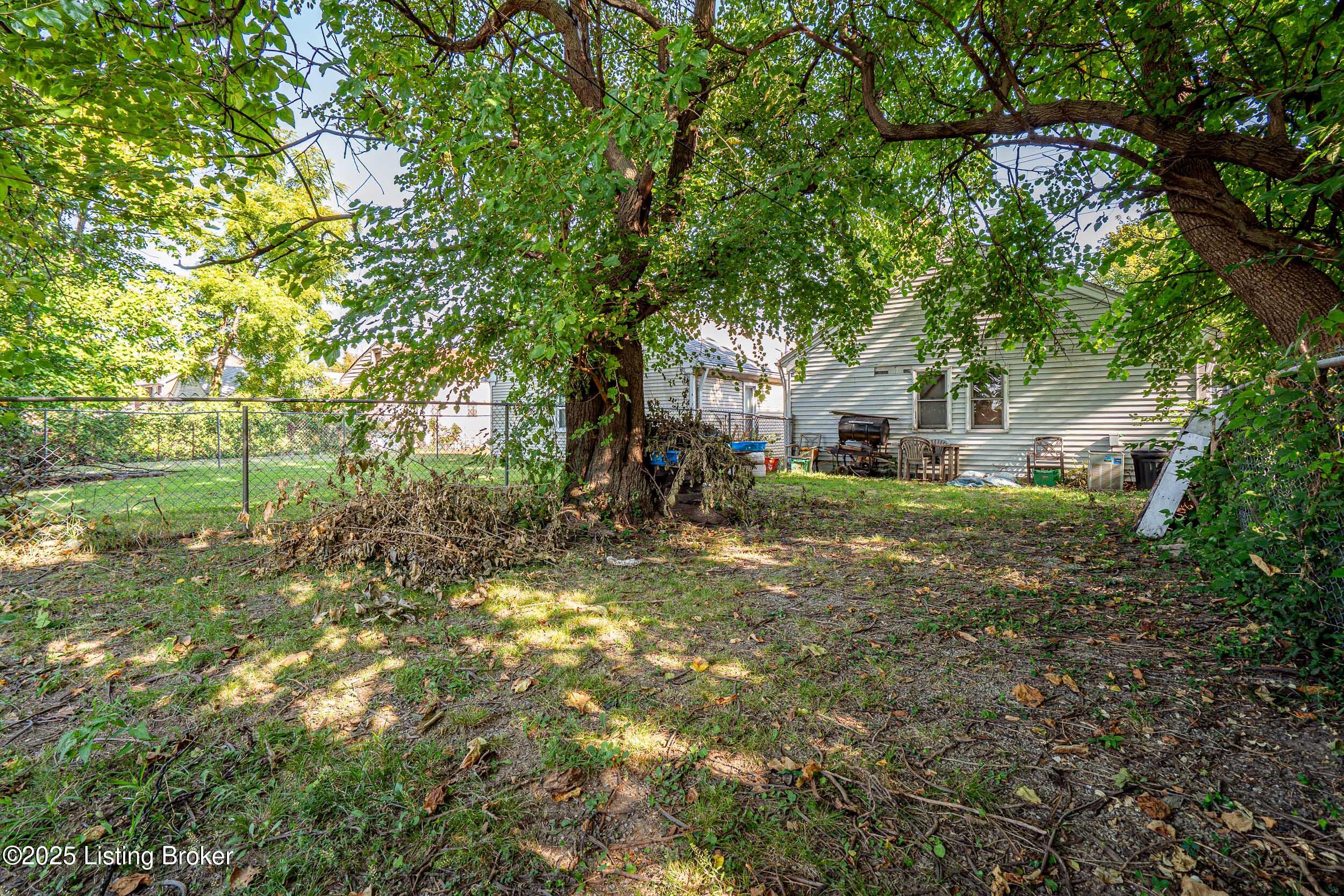 1812 Magazine St Property Photo 10