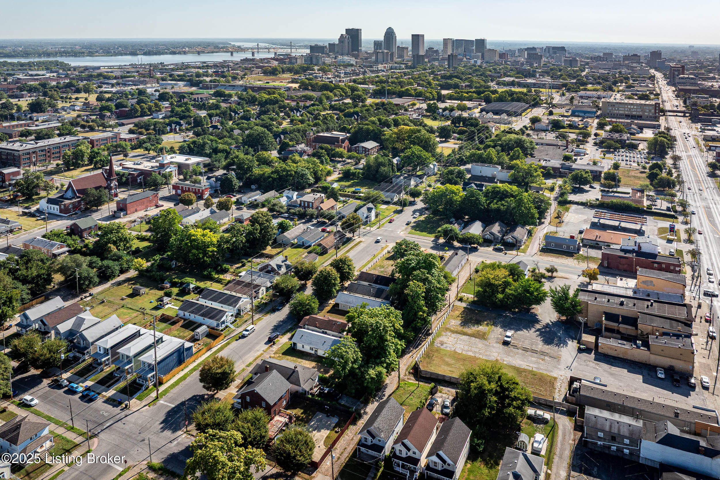 1812 Magazine St Property Photo 11
