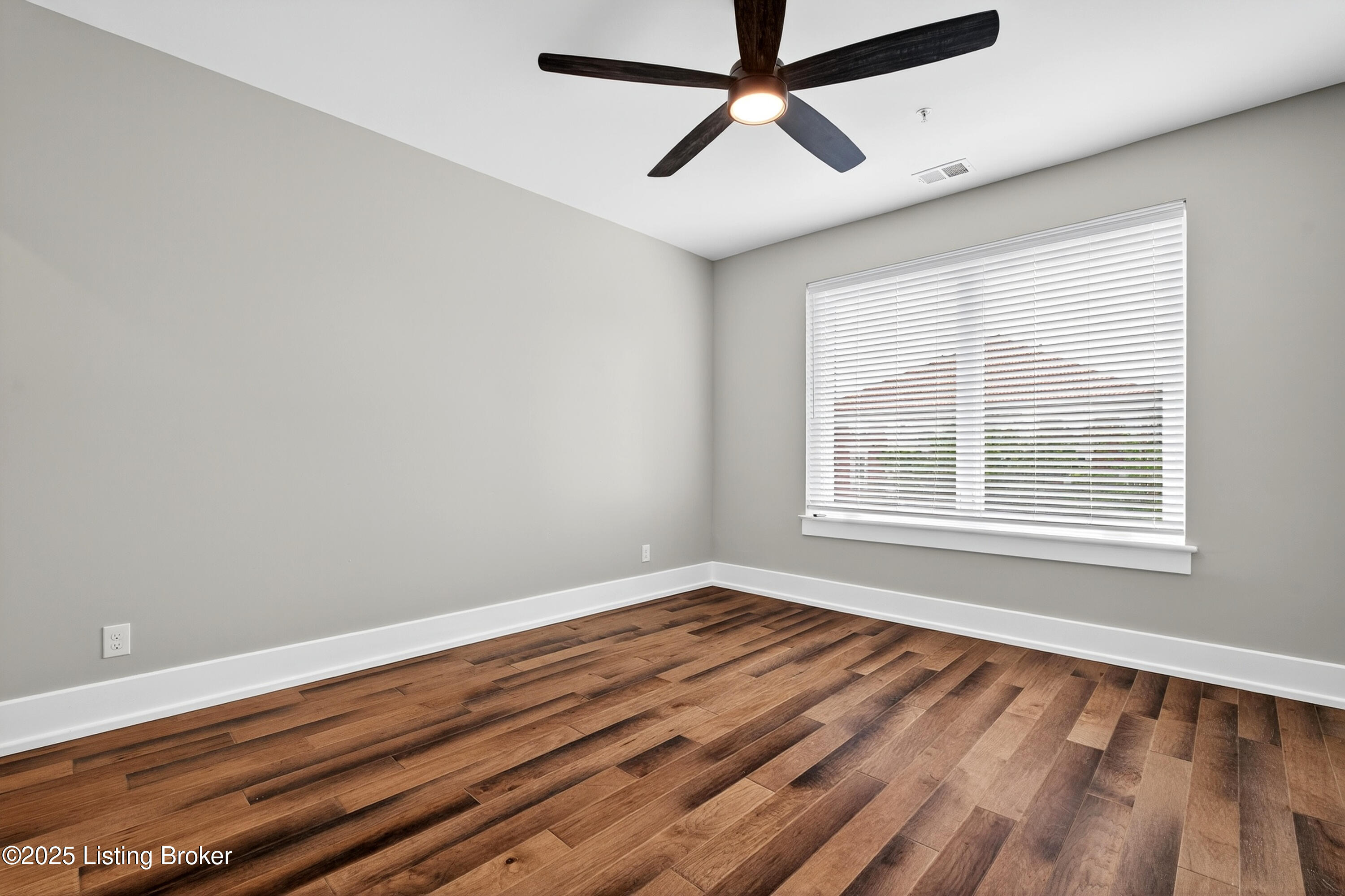 1529 W Market St Property Photo 51