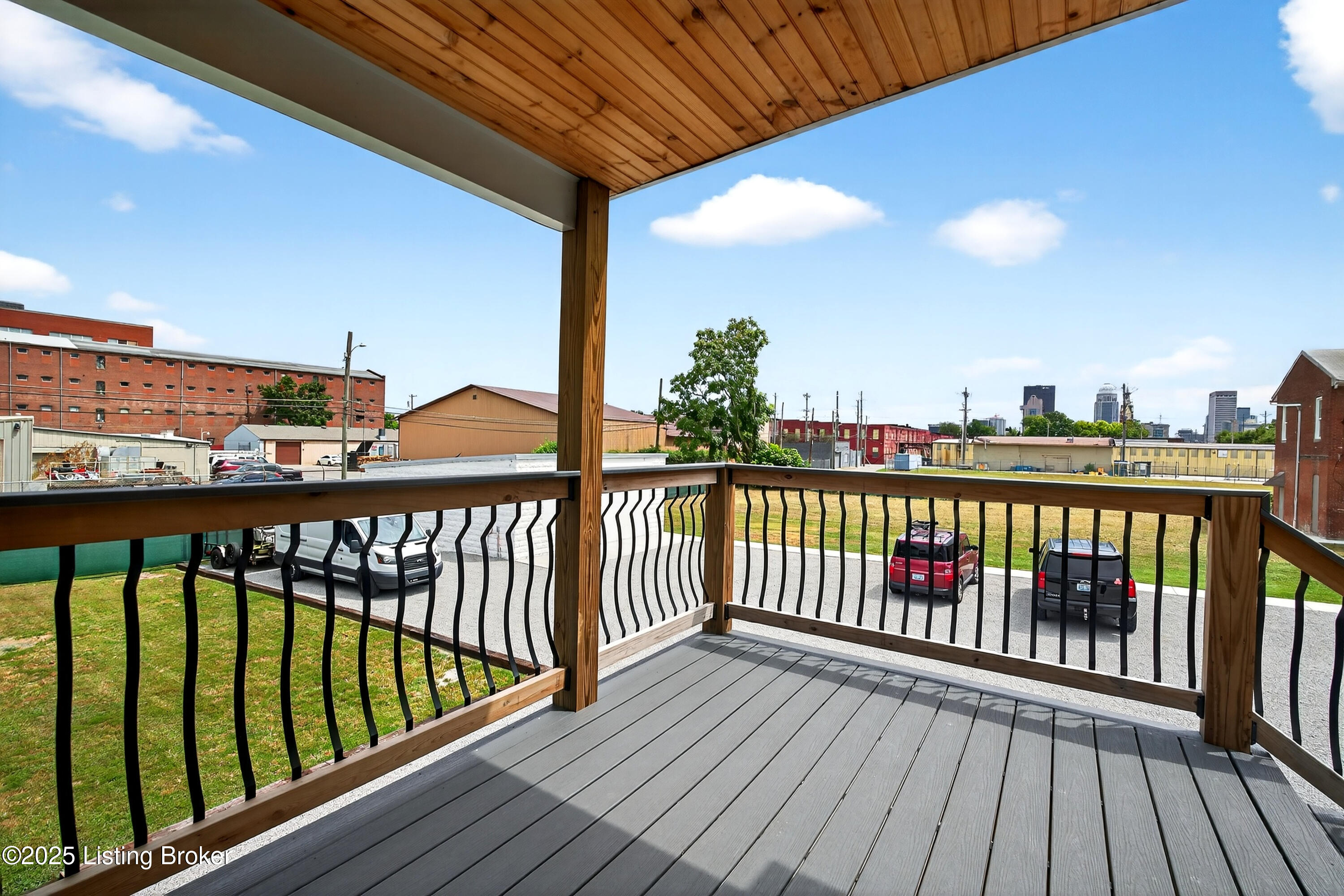 1529 W Market St Property Photo 63