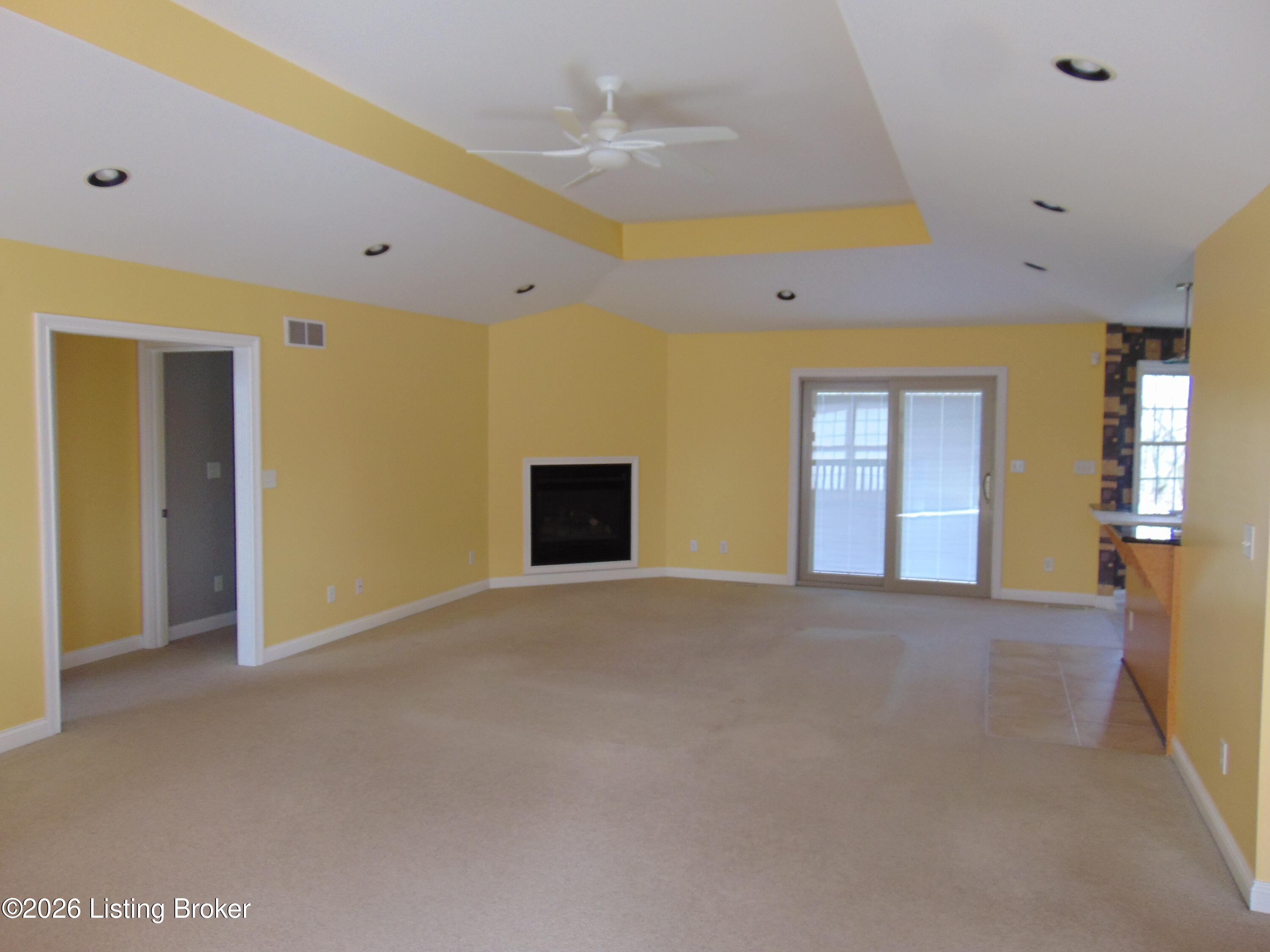 650 Foxmoore Dr Property Photo 10