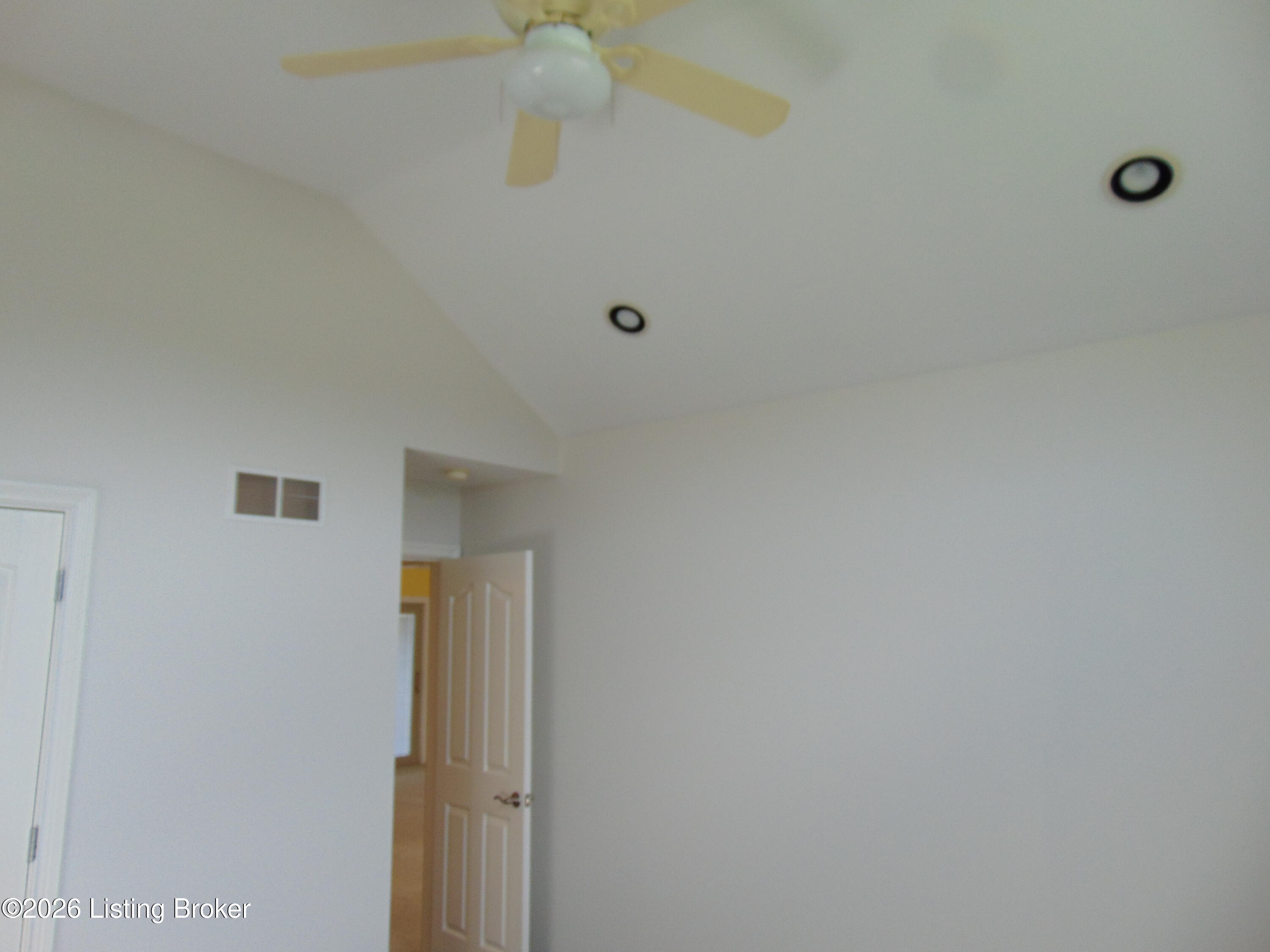 650 Foxmoore Dr Property Photo 27