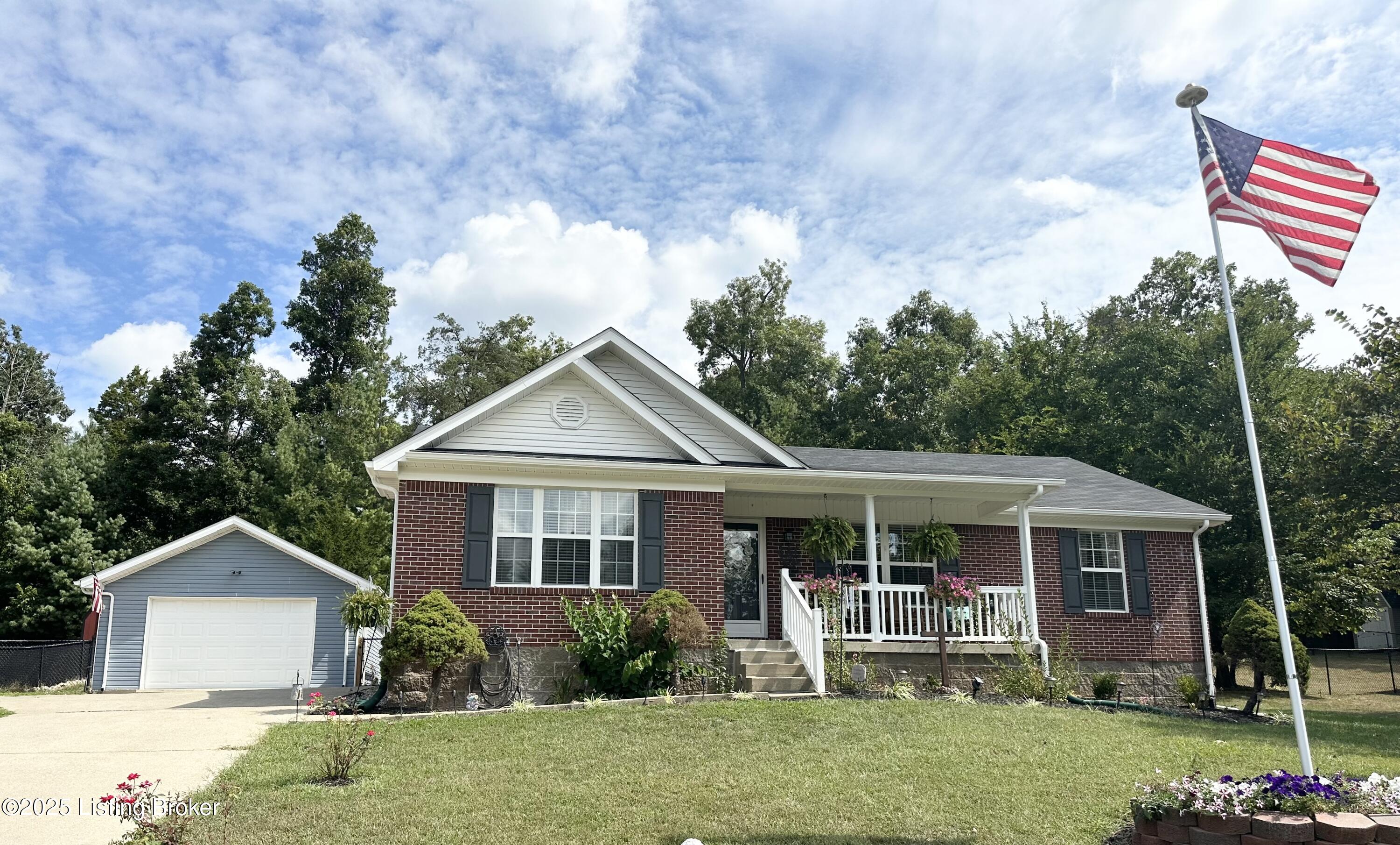 122 Chesapeake Trail Property Photo 1