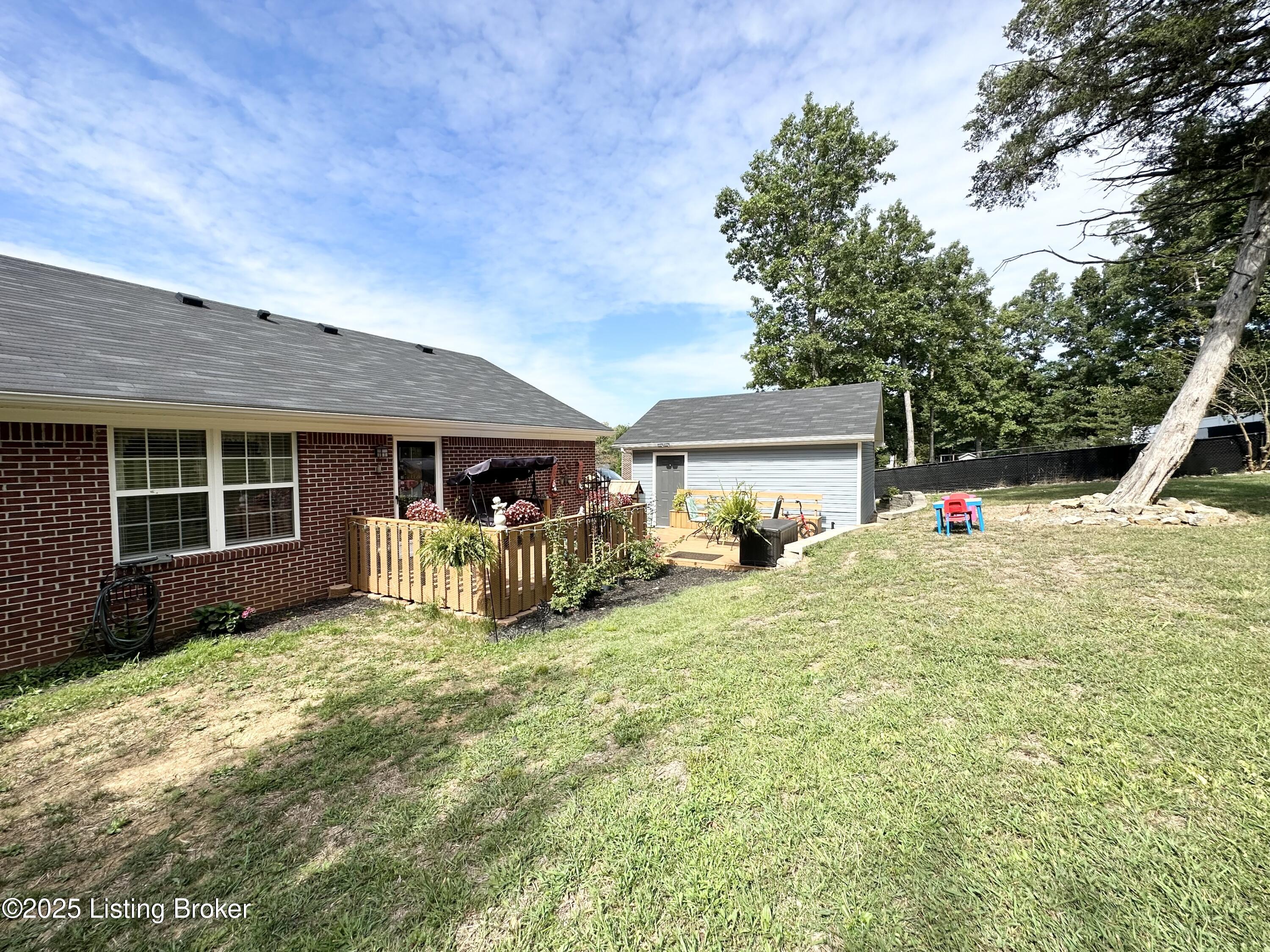 122 Chesapeake Trail Property Photo 16