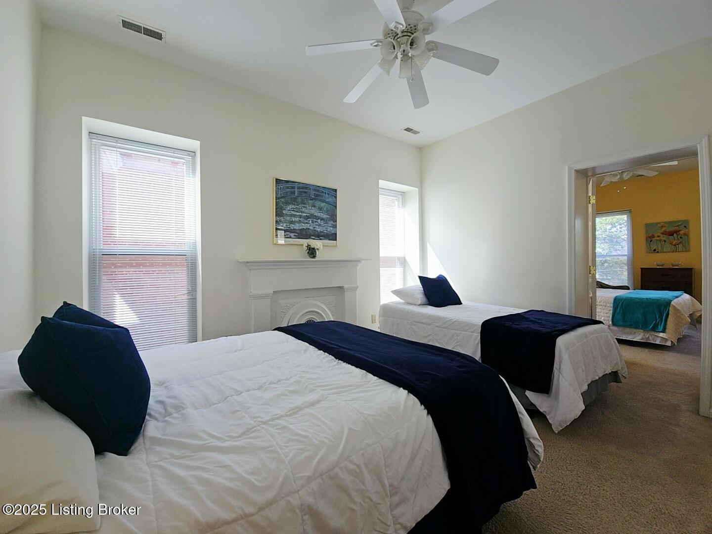 1516 W Chestnut St Property Photo 45