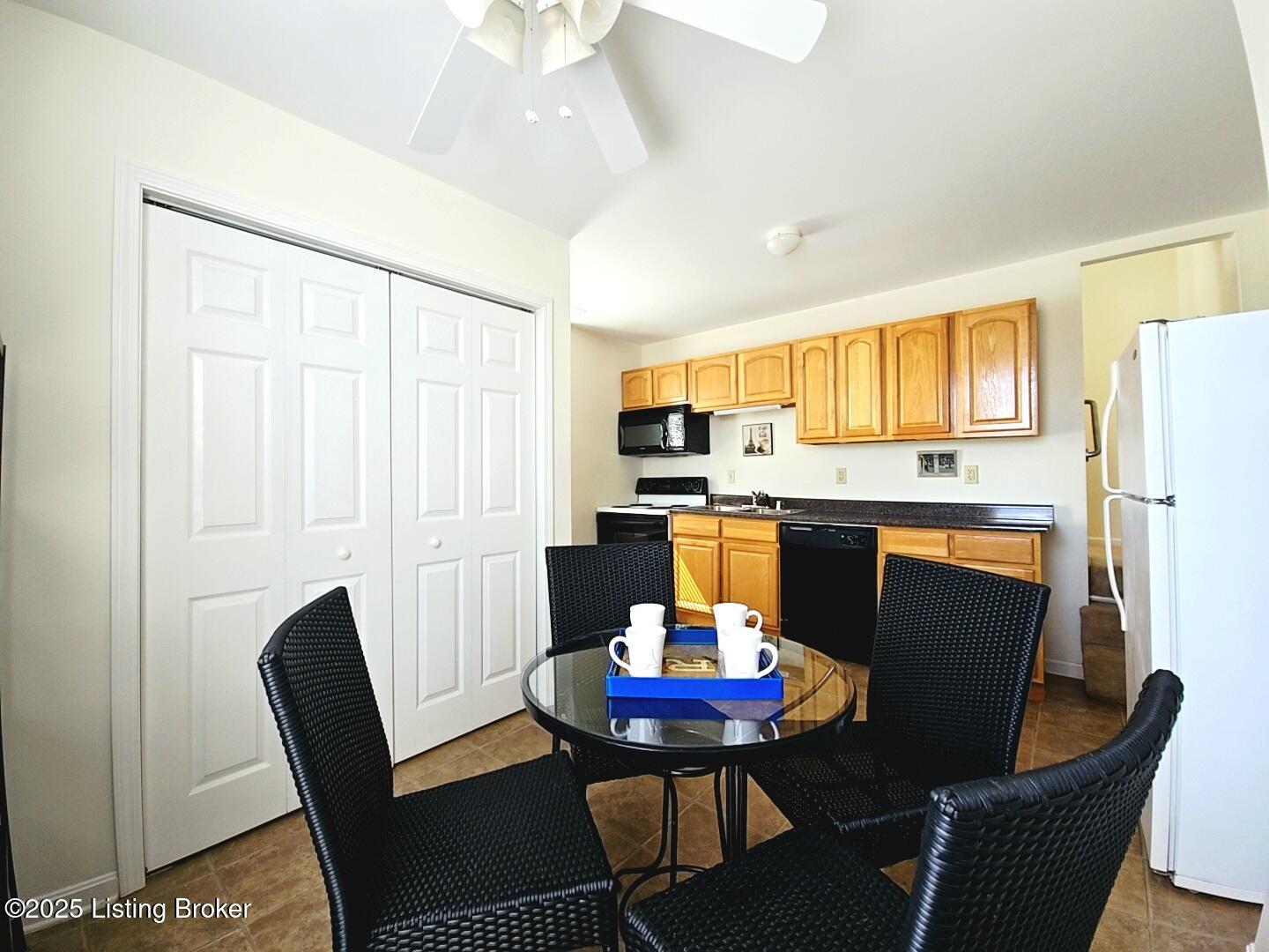 1516 W Chestnut St Property Photo 54
