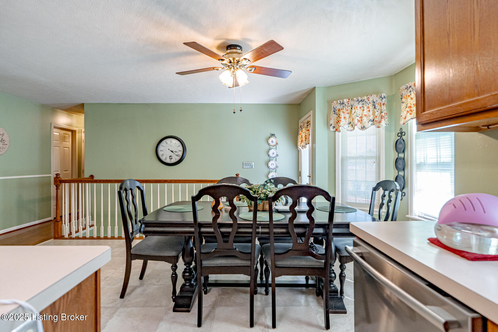 6912 Day Break Ct Property Photo 24