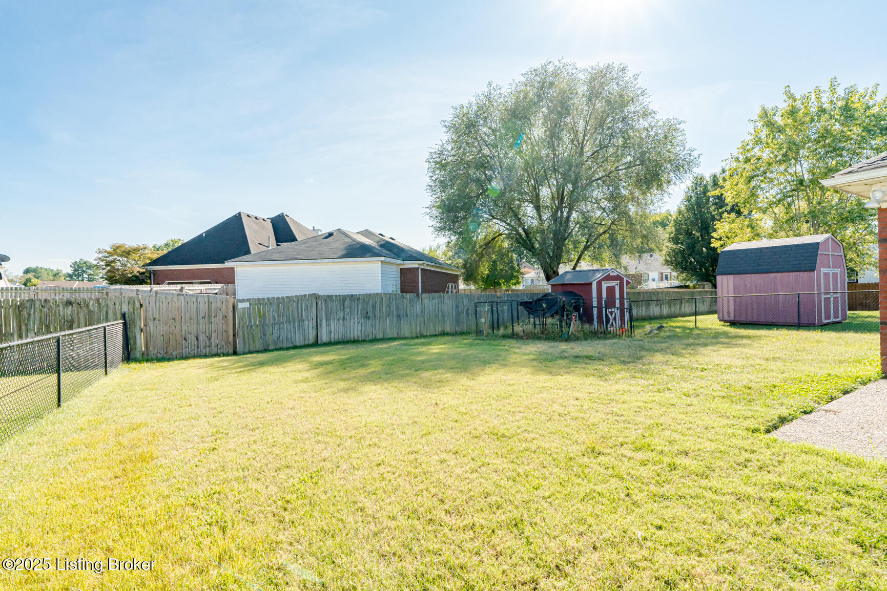 6912 Day Break Ct Property Photo 36