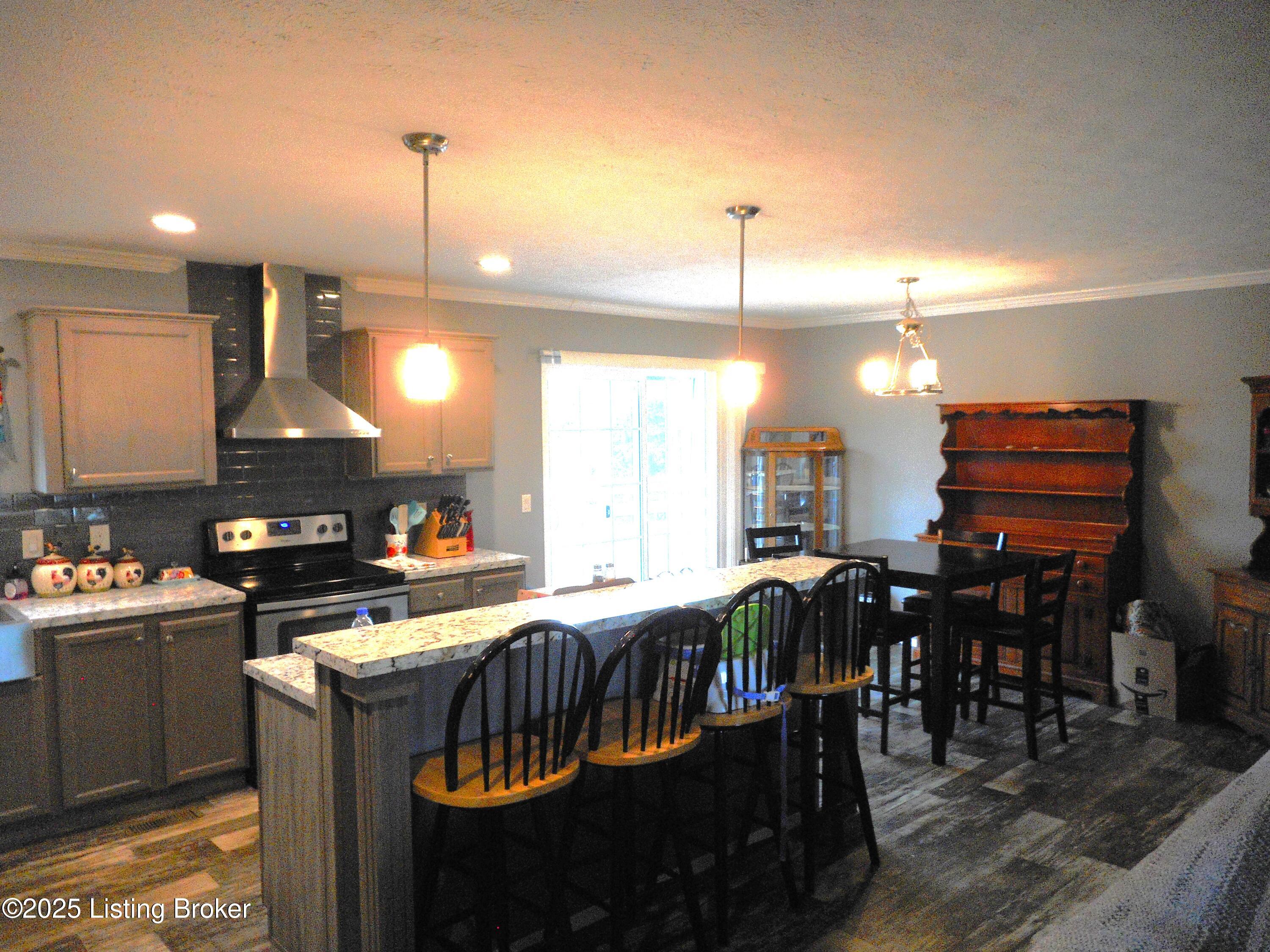 2608 Hickory Ridge Rd Property Photo 15