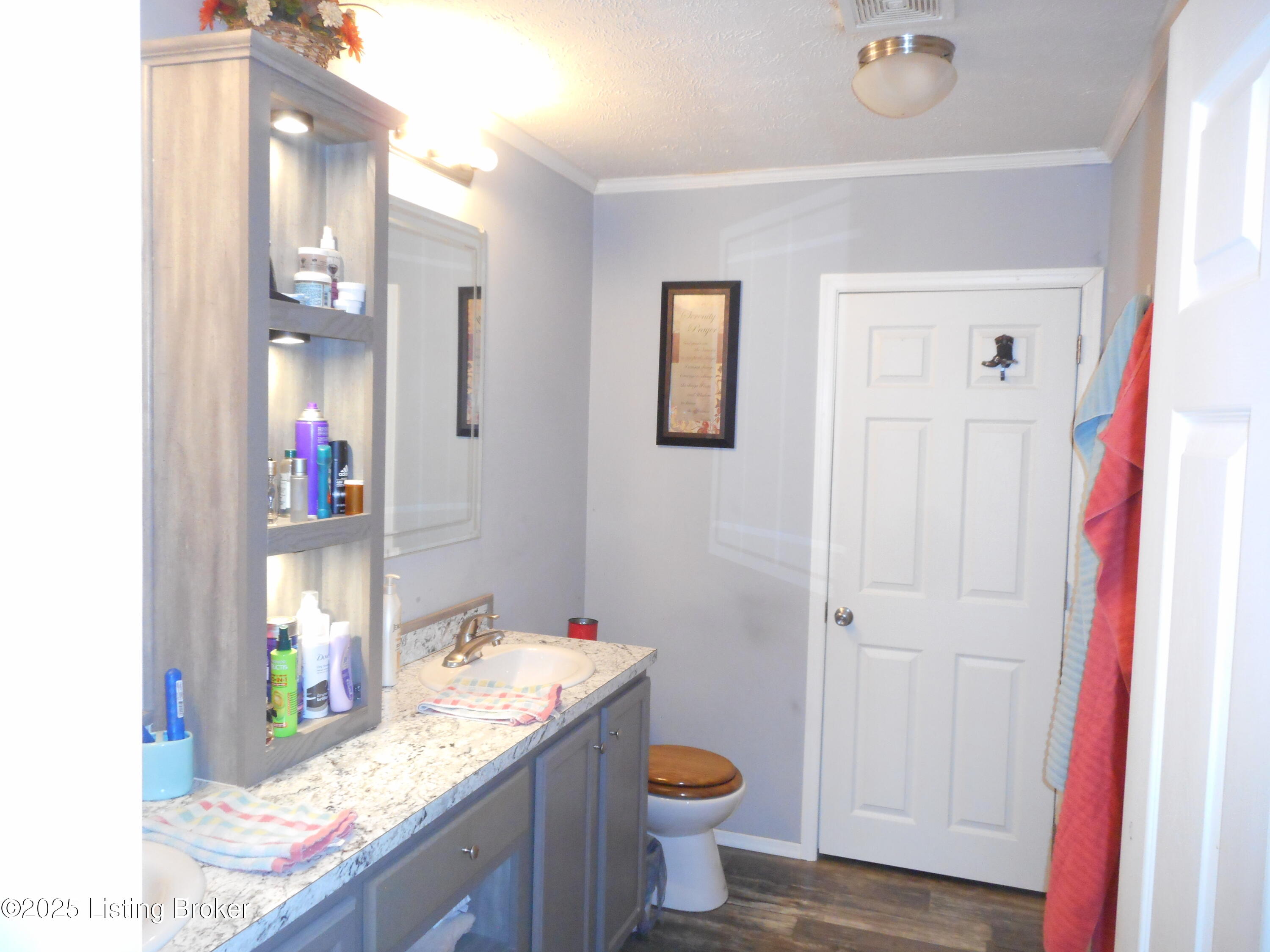 2608 Hickory Ridge Rd Property Photo 23