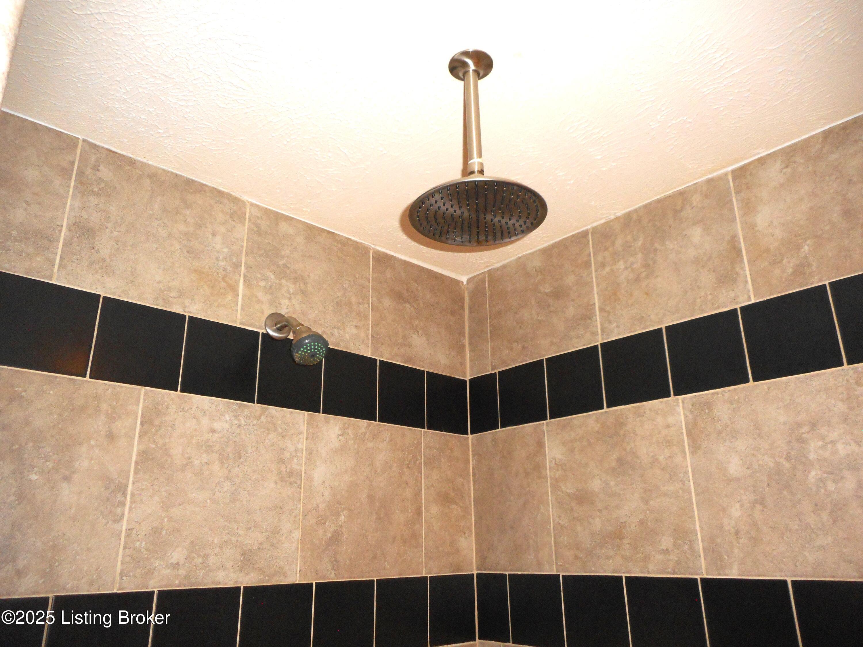 2608 Hickory Ridge Rd Property Photo 26