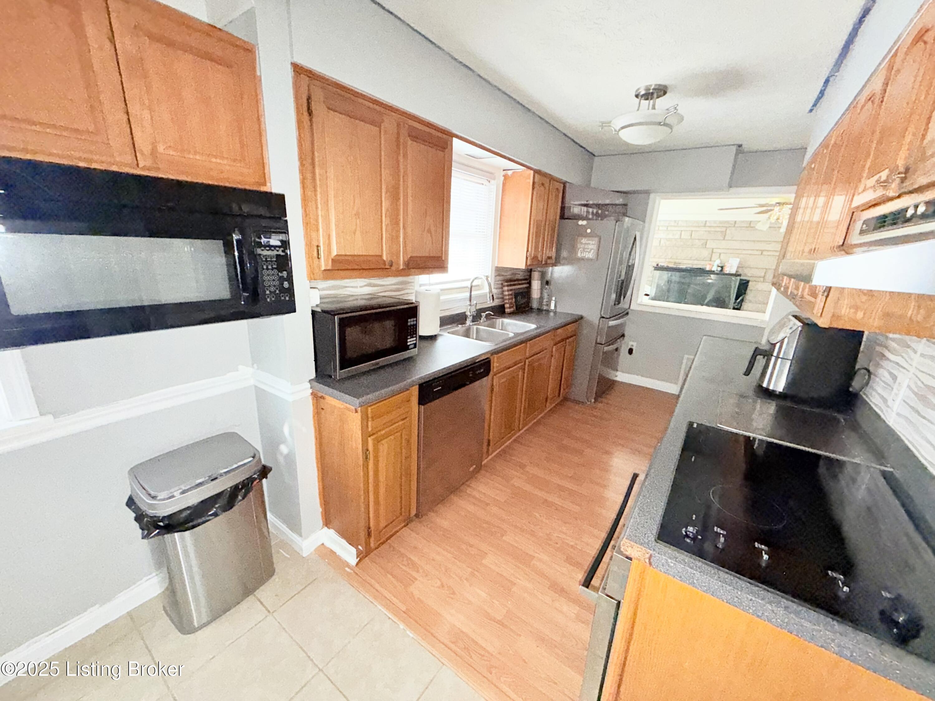 6863 E Hwy 44 Property Photo 7