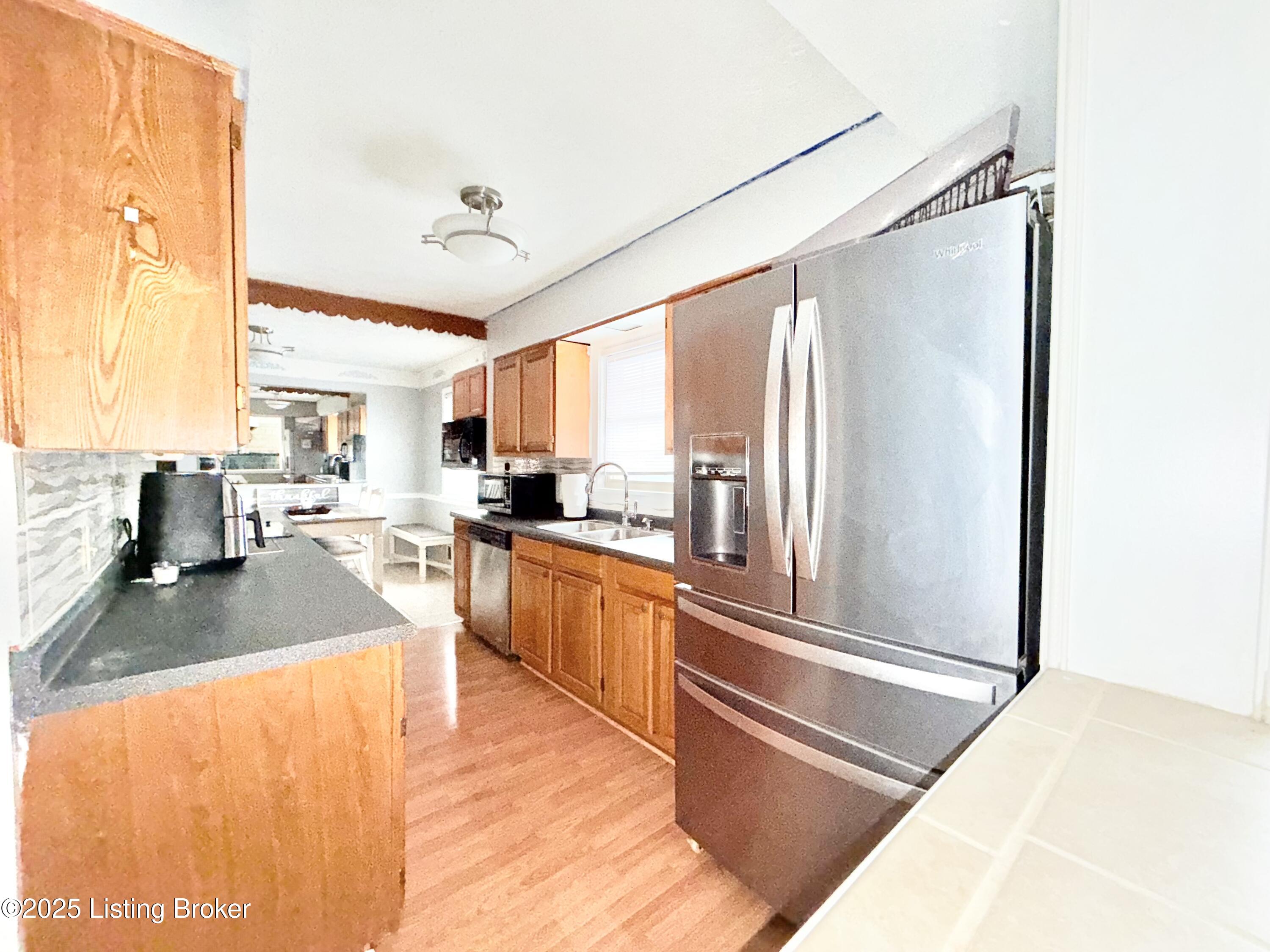 6863 E Hwy 44 Property Photo 11