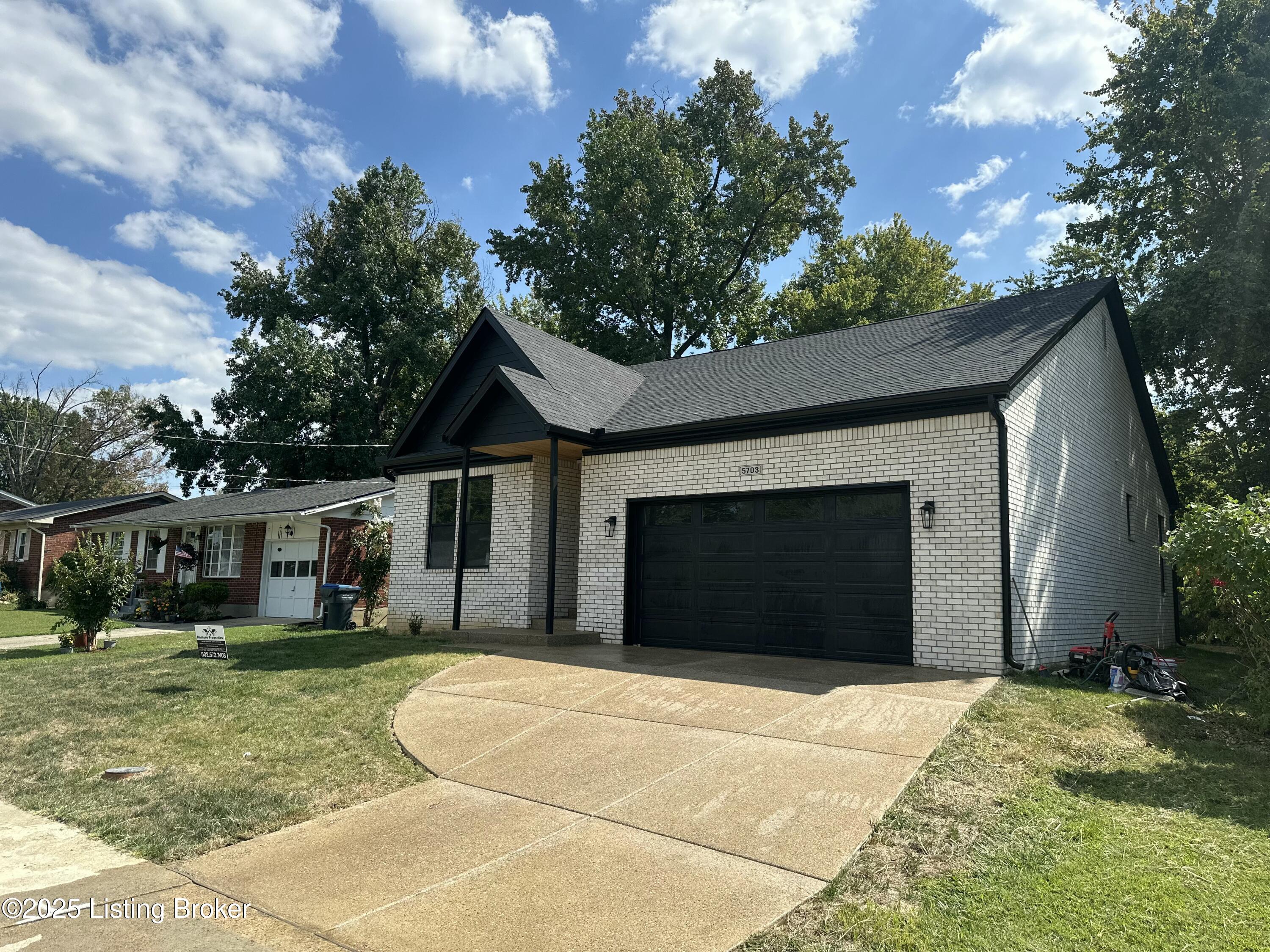 5703 Spicewood Ln Property Photo 2