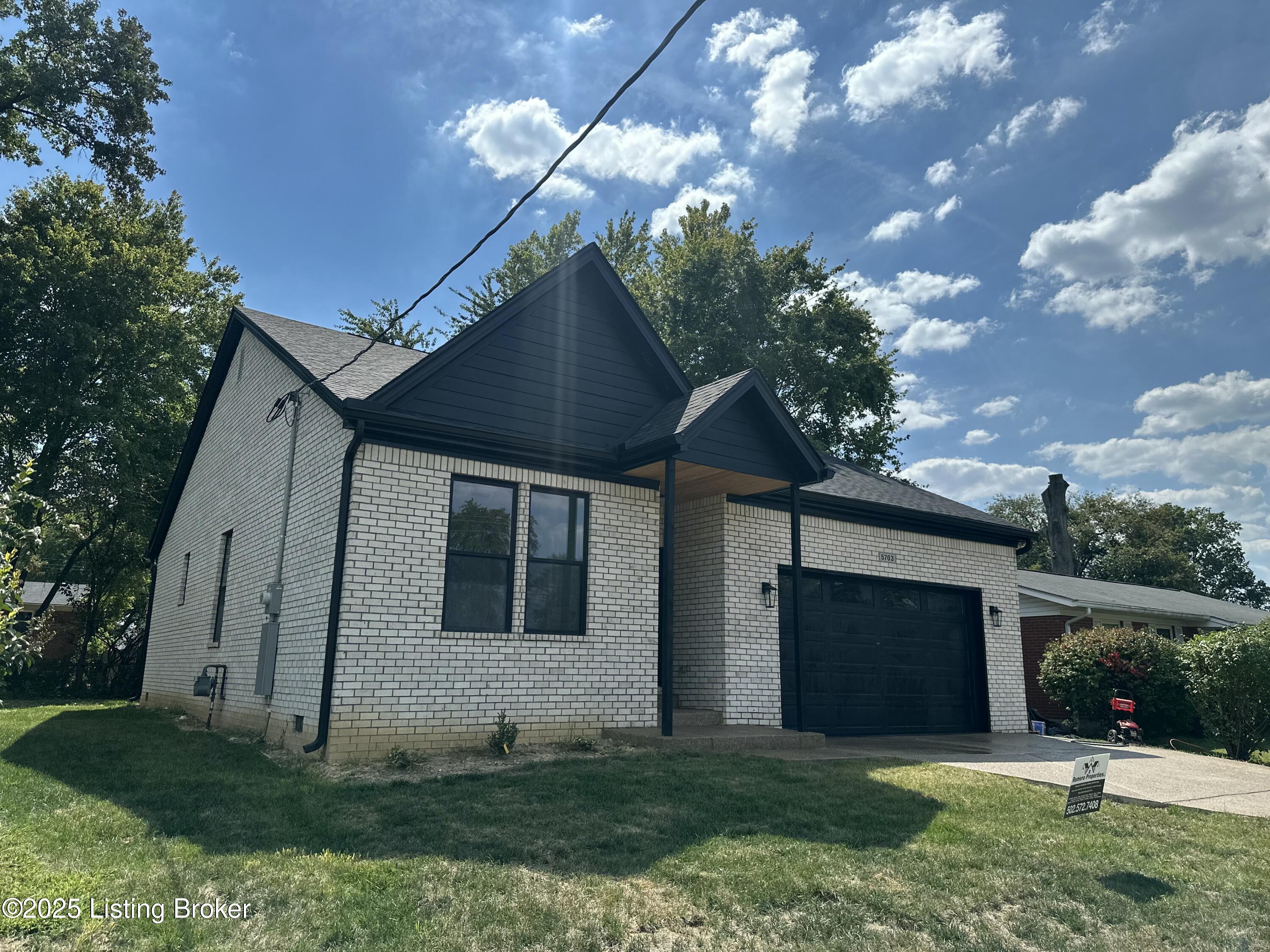 5703 Spicewood Ln Property Photo 3