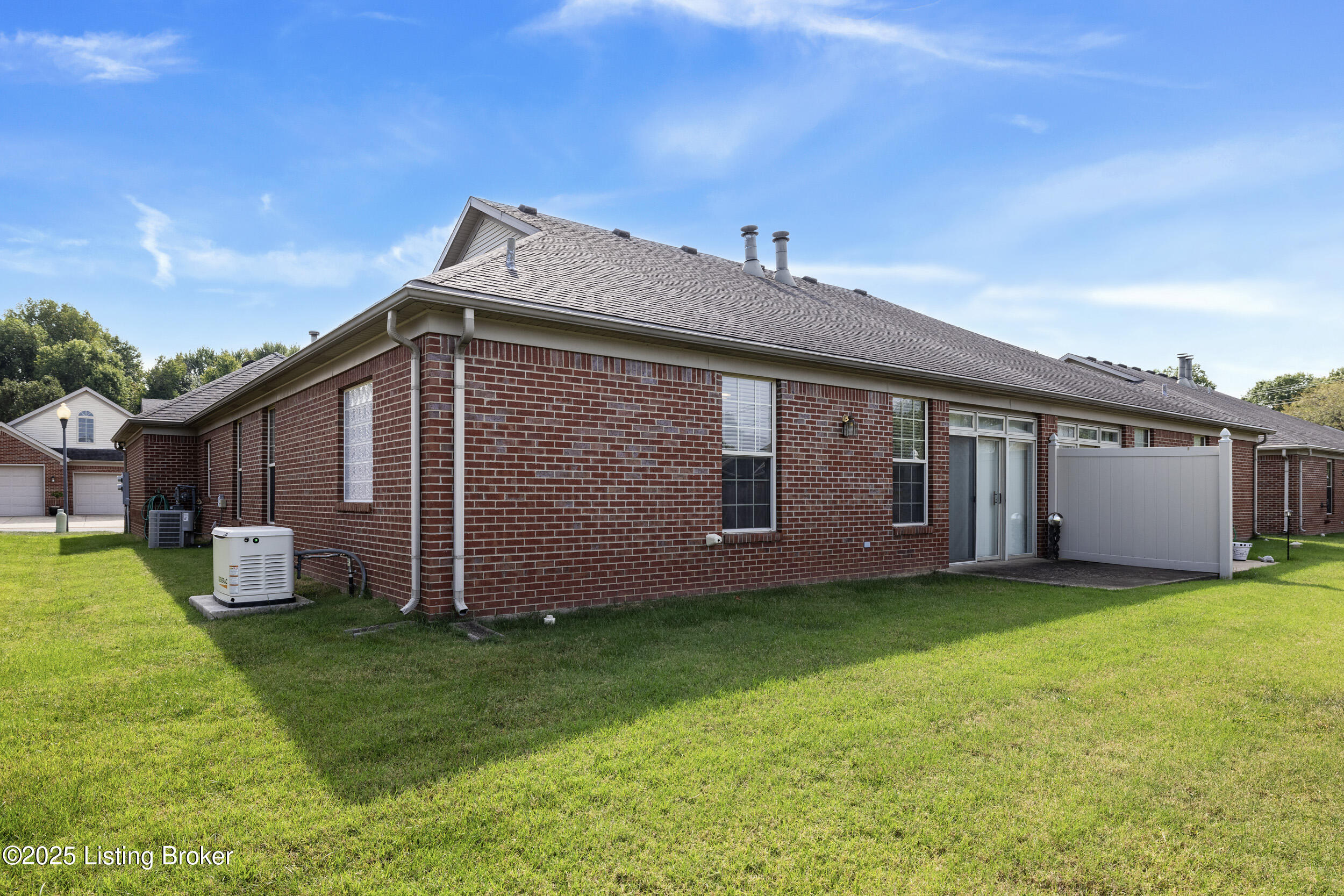 1309 Bent Willow Ln Property Photo 3