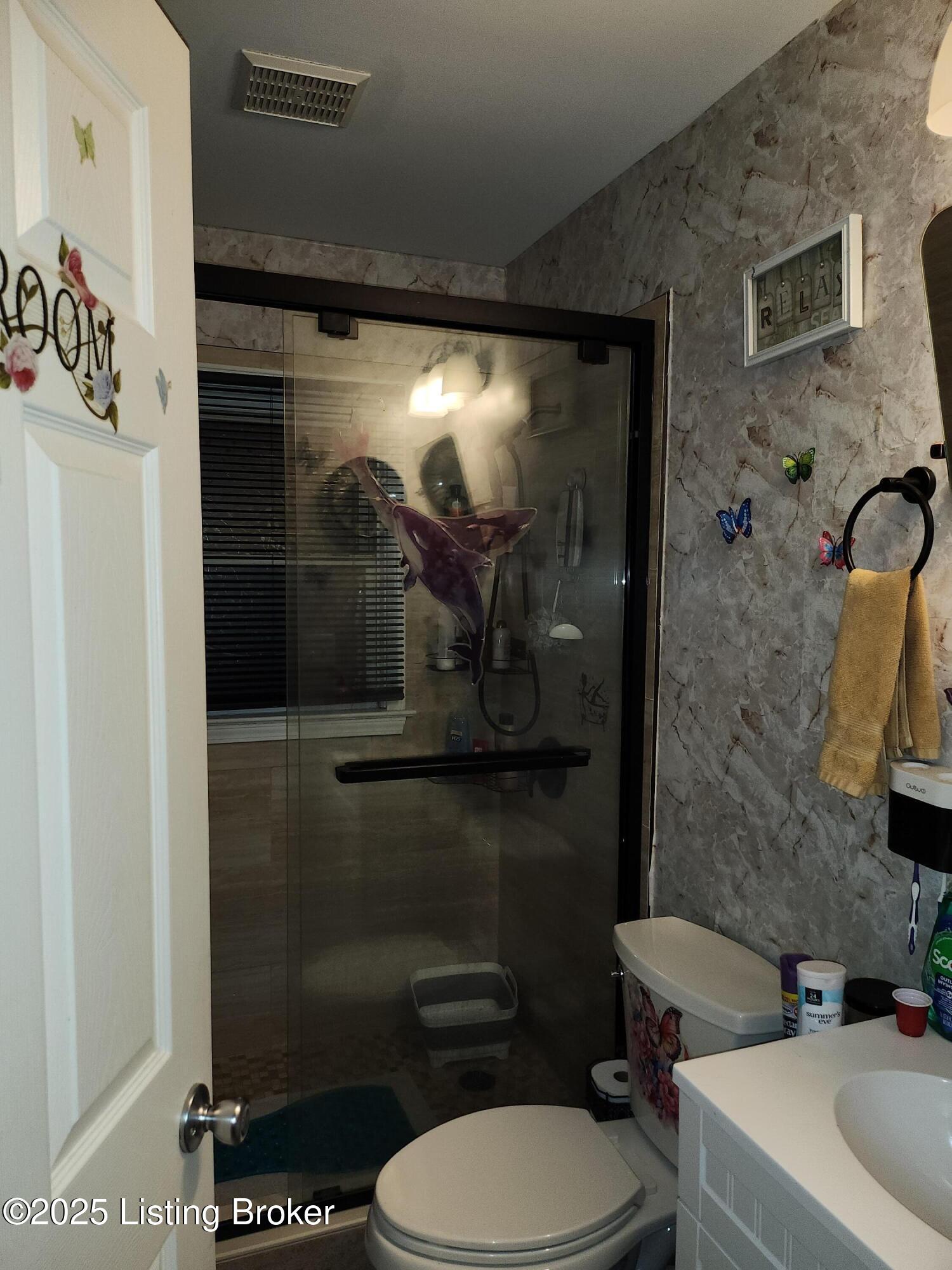 1338 Lillian Ave Property Photo 4
