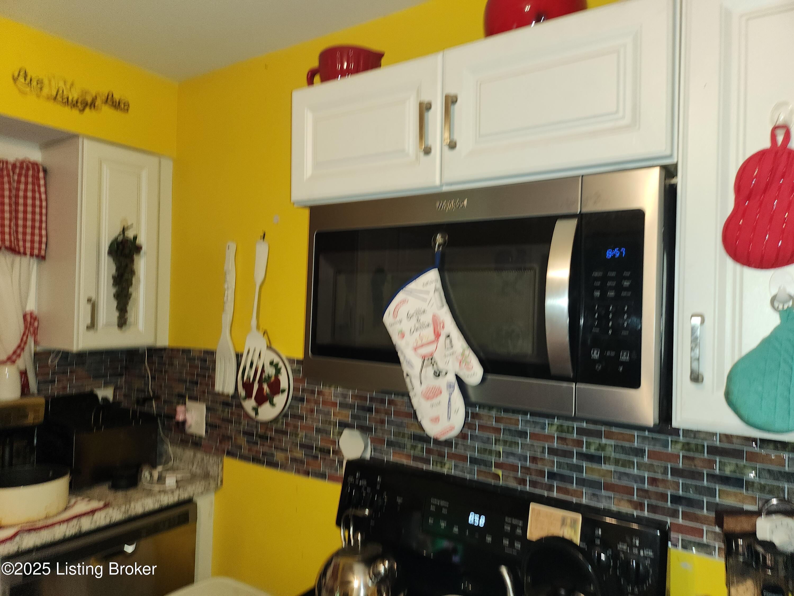 1338 Lillian Ave Property Photo 13
