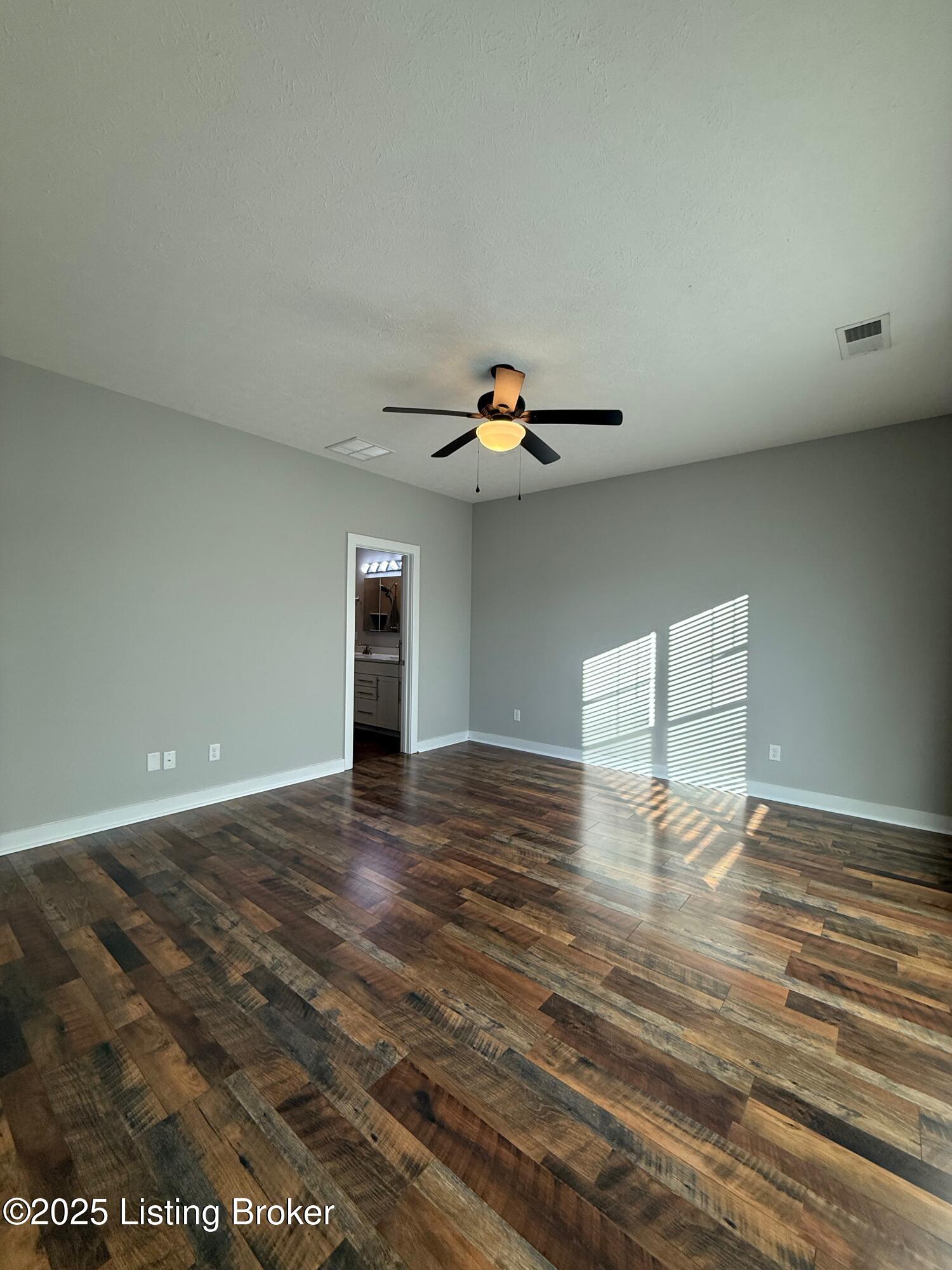 858 Star Ave Property Photo 12