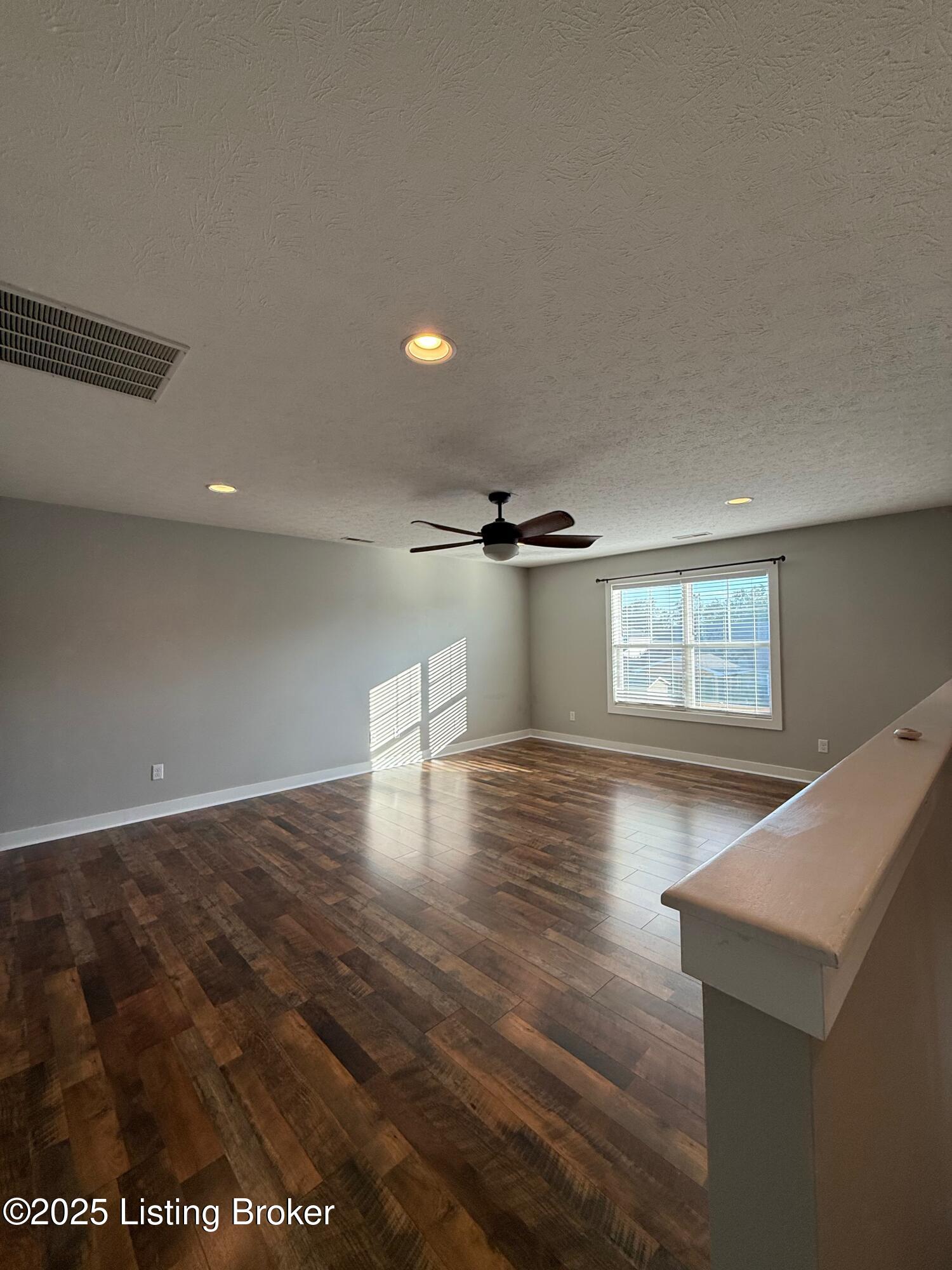 858 Star Ave Property Photo 18