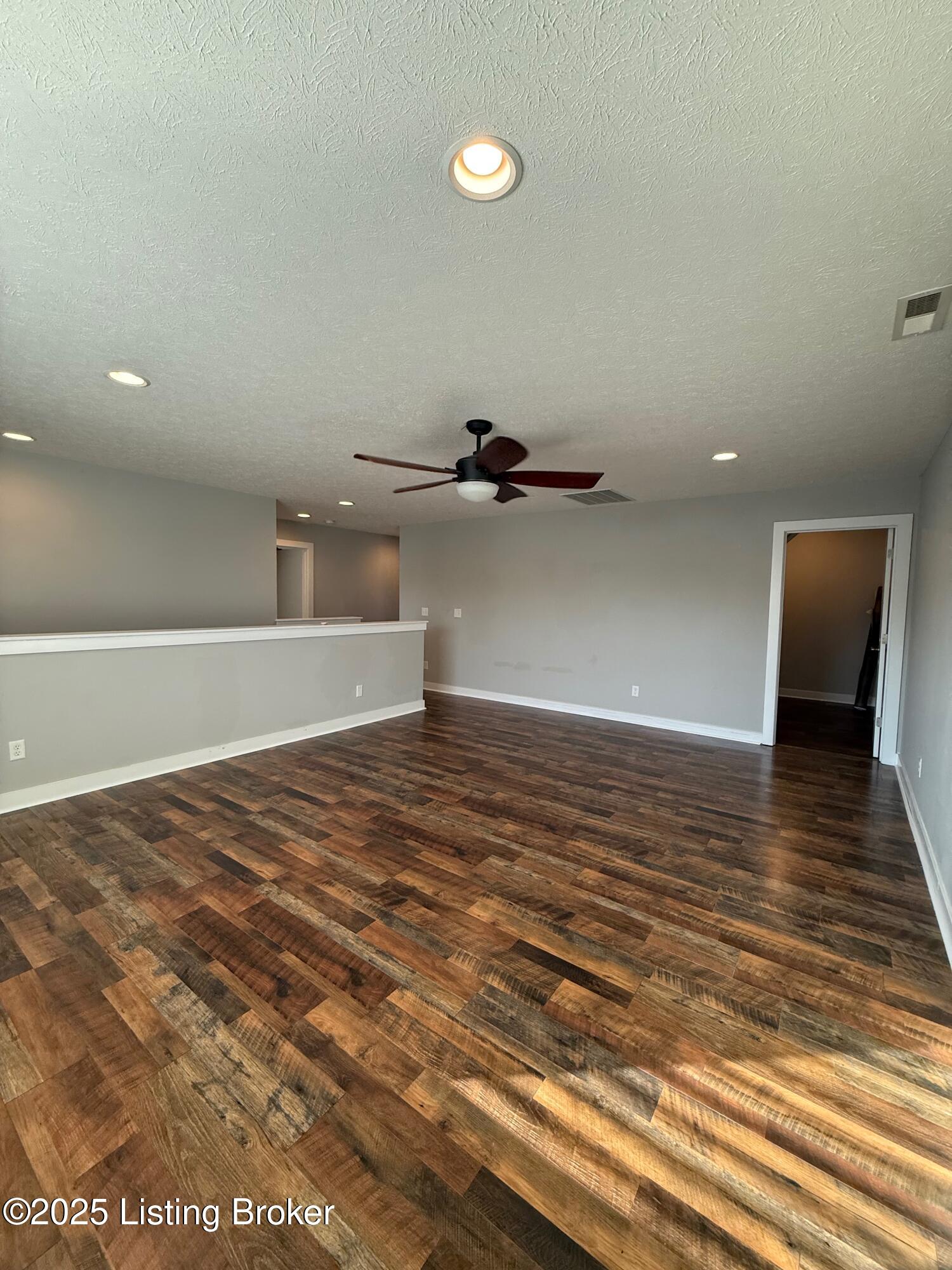 858 Star Ave Property Photo 19