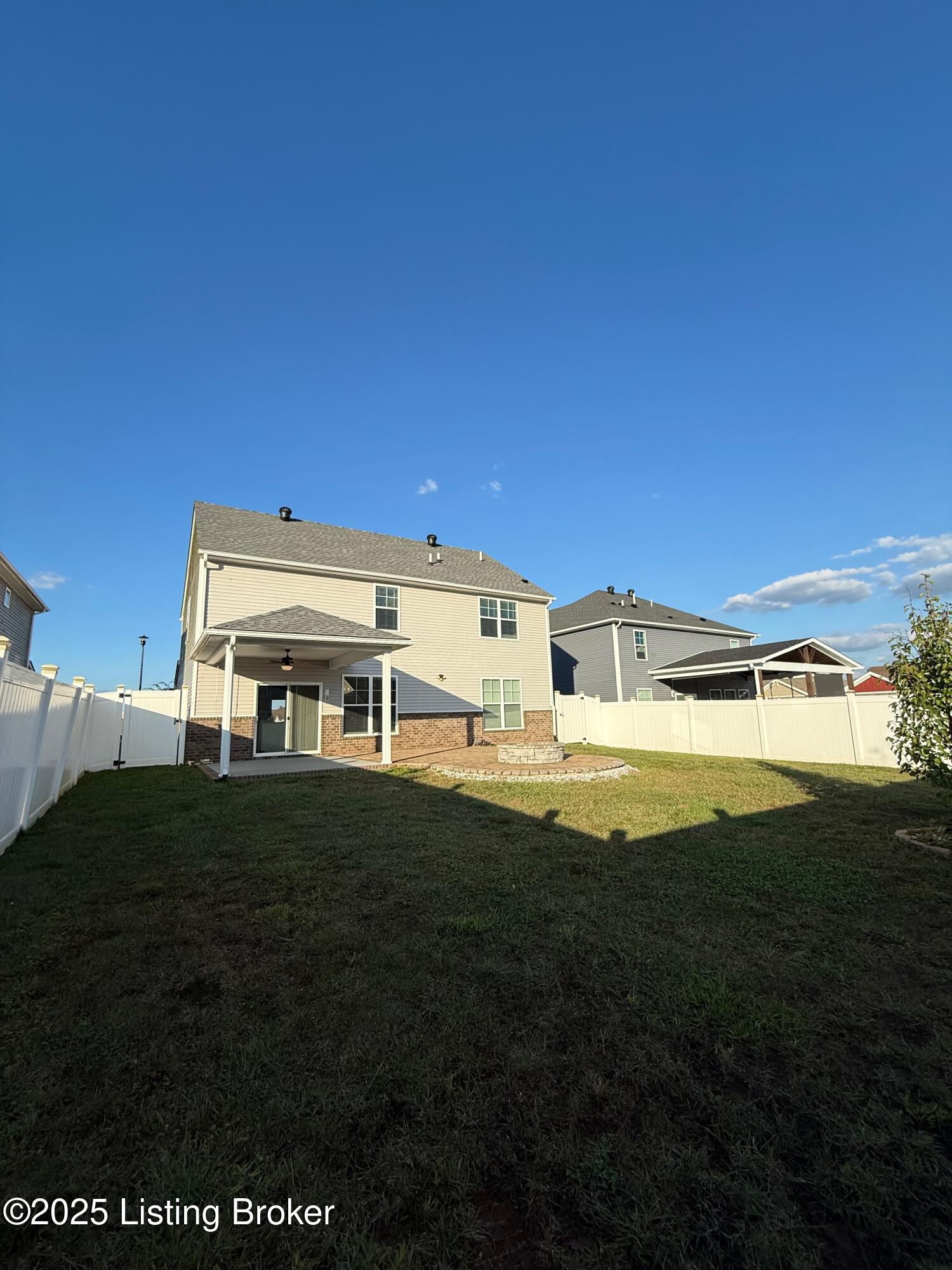 858 Star Ave Property Photo 31