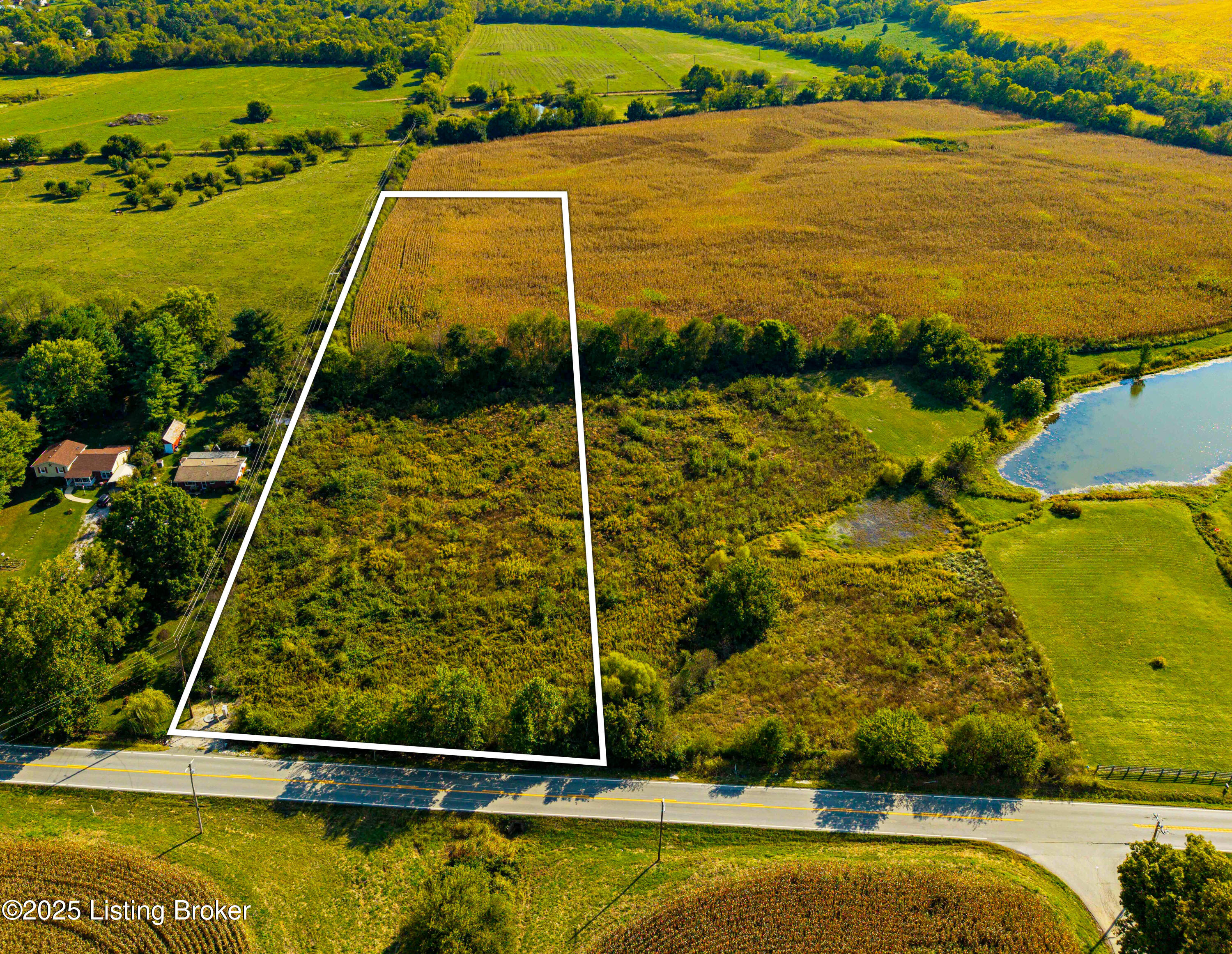 1 Castle Hwy Property Photo 1