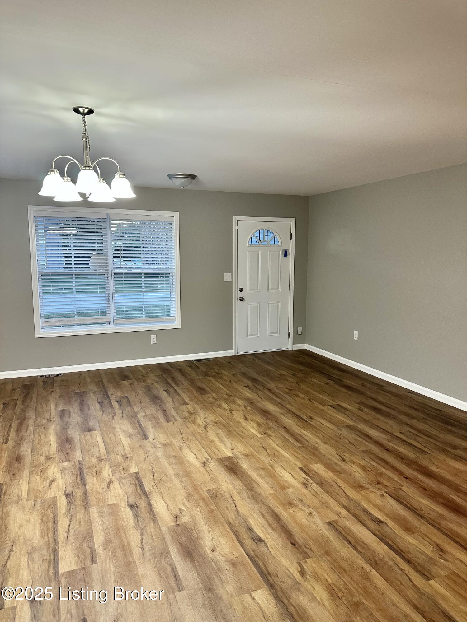6501 Hackel Dr Property Photo 10