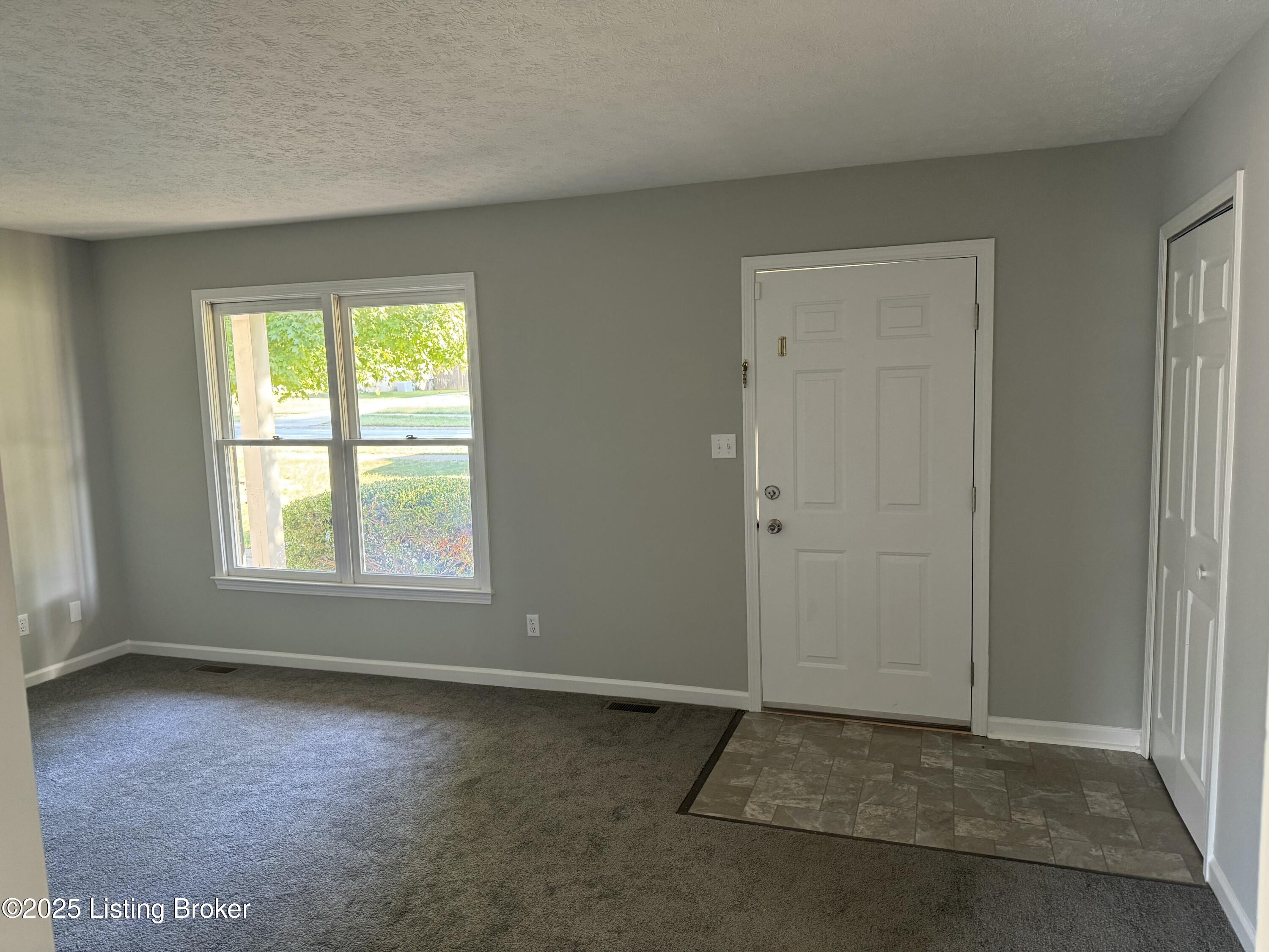 1220 Shepard Way Property Photo 3