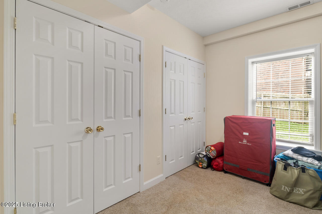 1421 W Elm Rd Property Photo 23