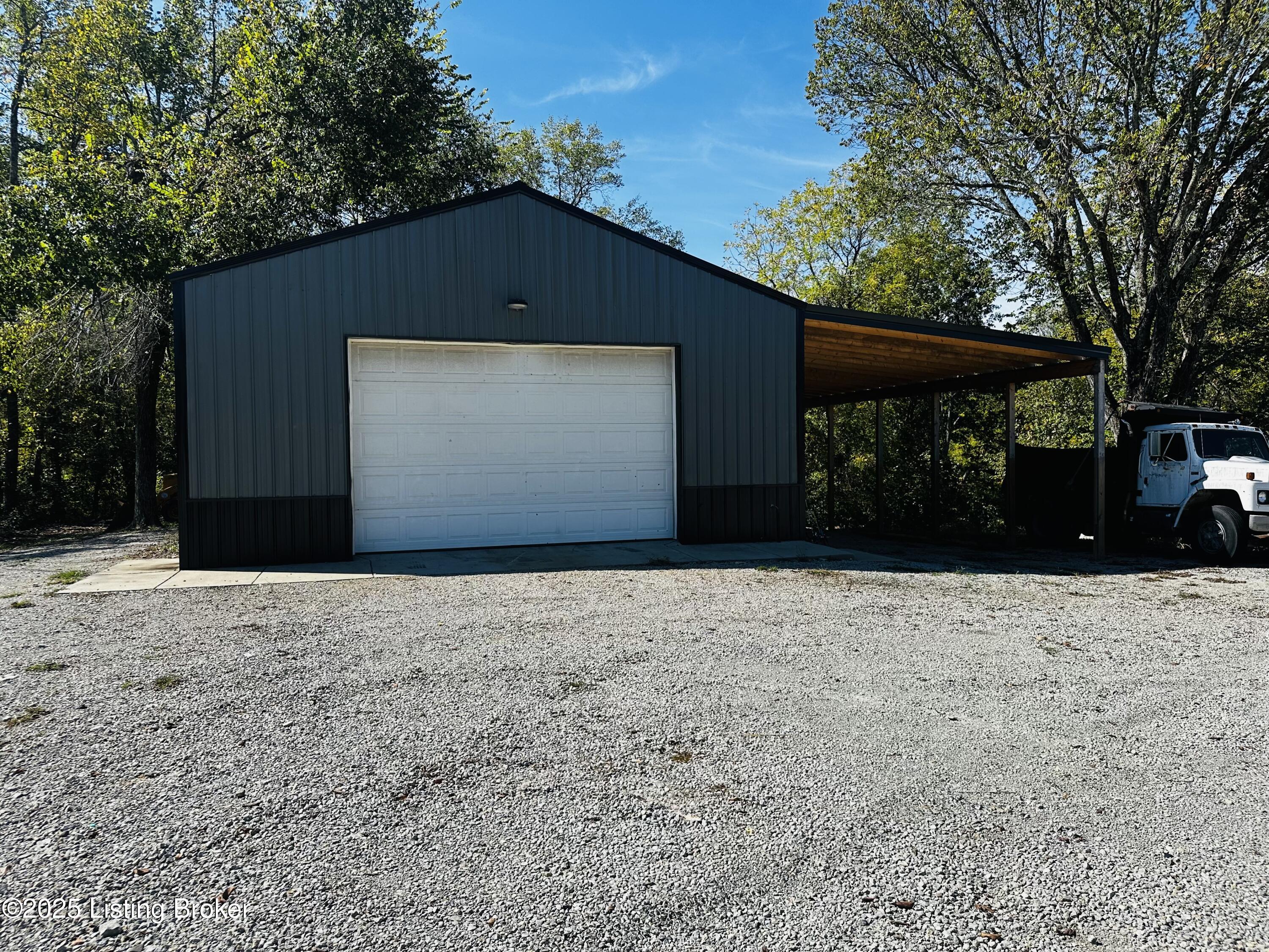 917 Vaughn Rd Property Photo 19