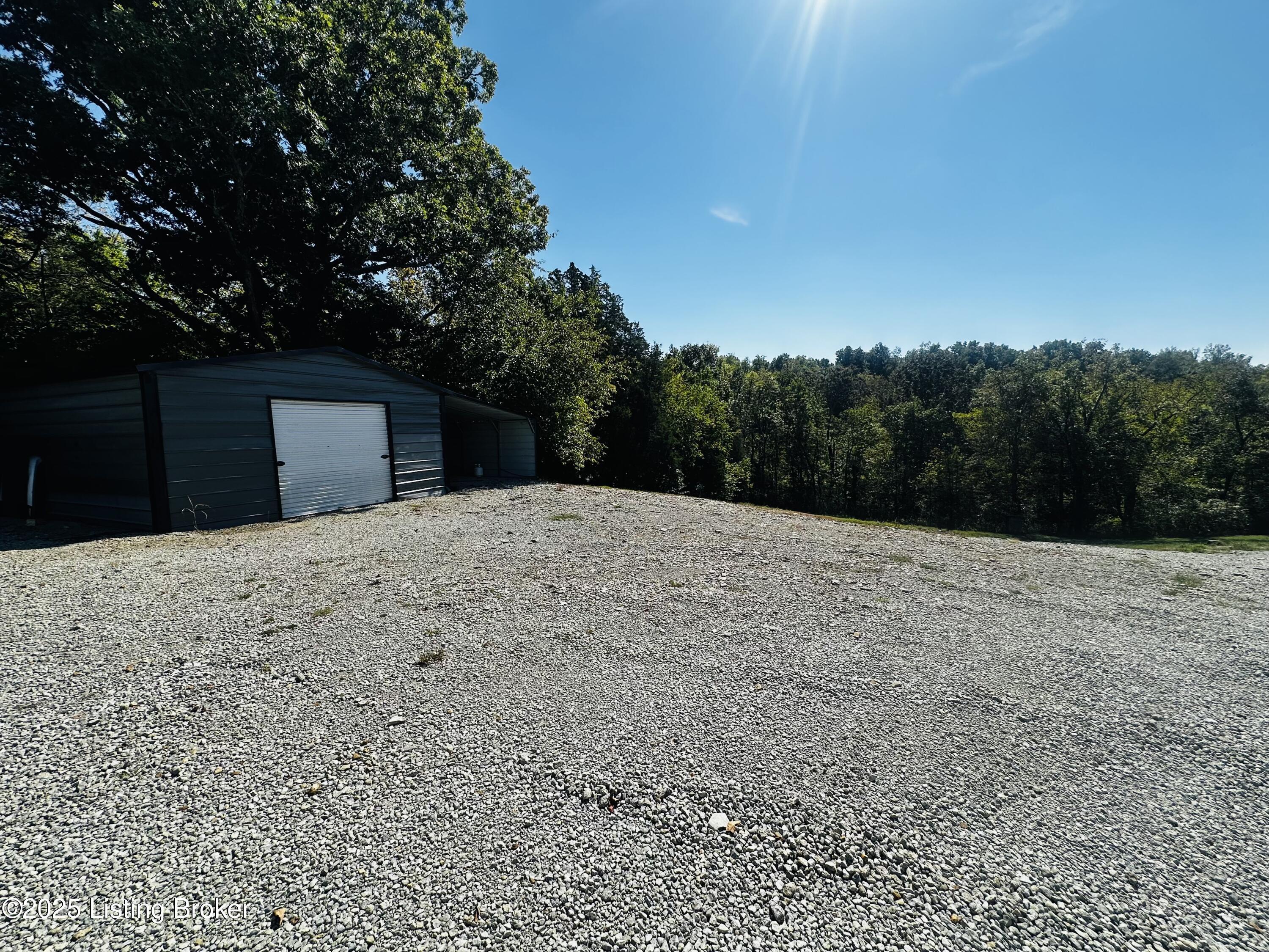 917 Vaughn Rd Property Photo 20