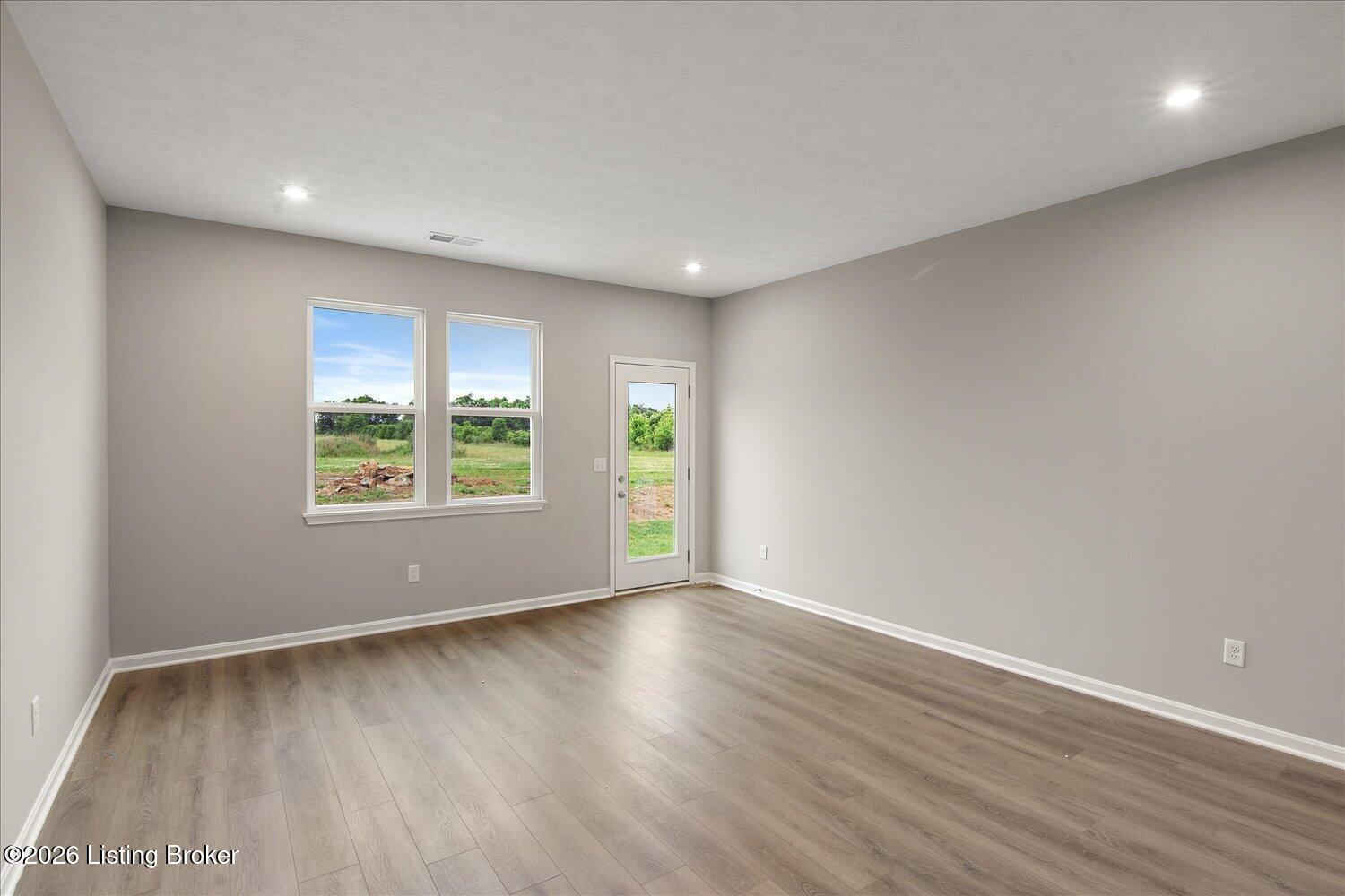 301 Harvest Pt Way 224-b Property Photo 8