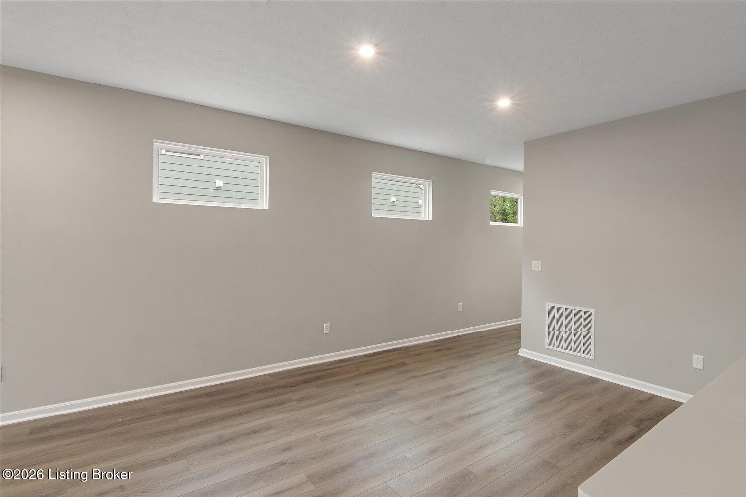 301 Harvest Pt Way 224-b Property Photo 9