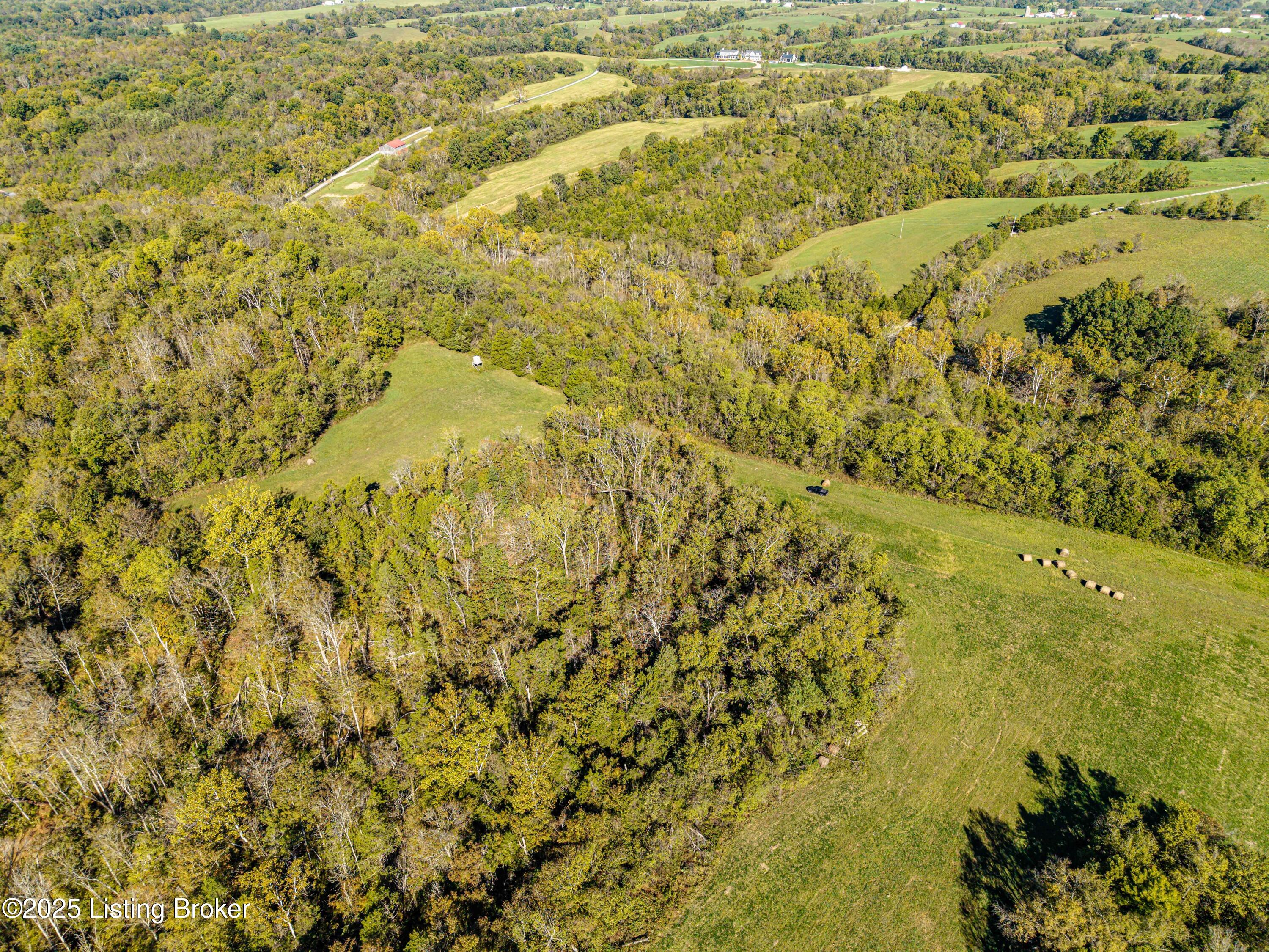 3440 Back Creek Rd B Property Photo 3