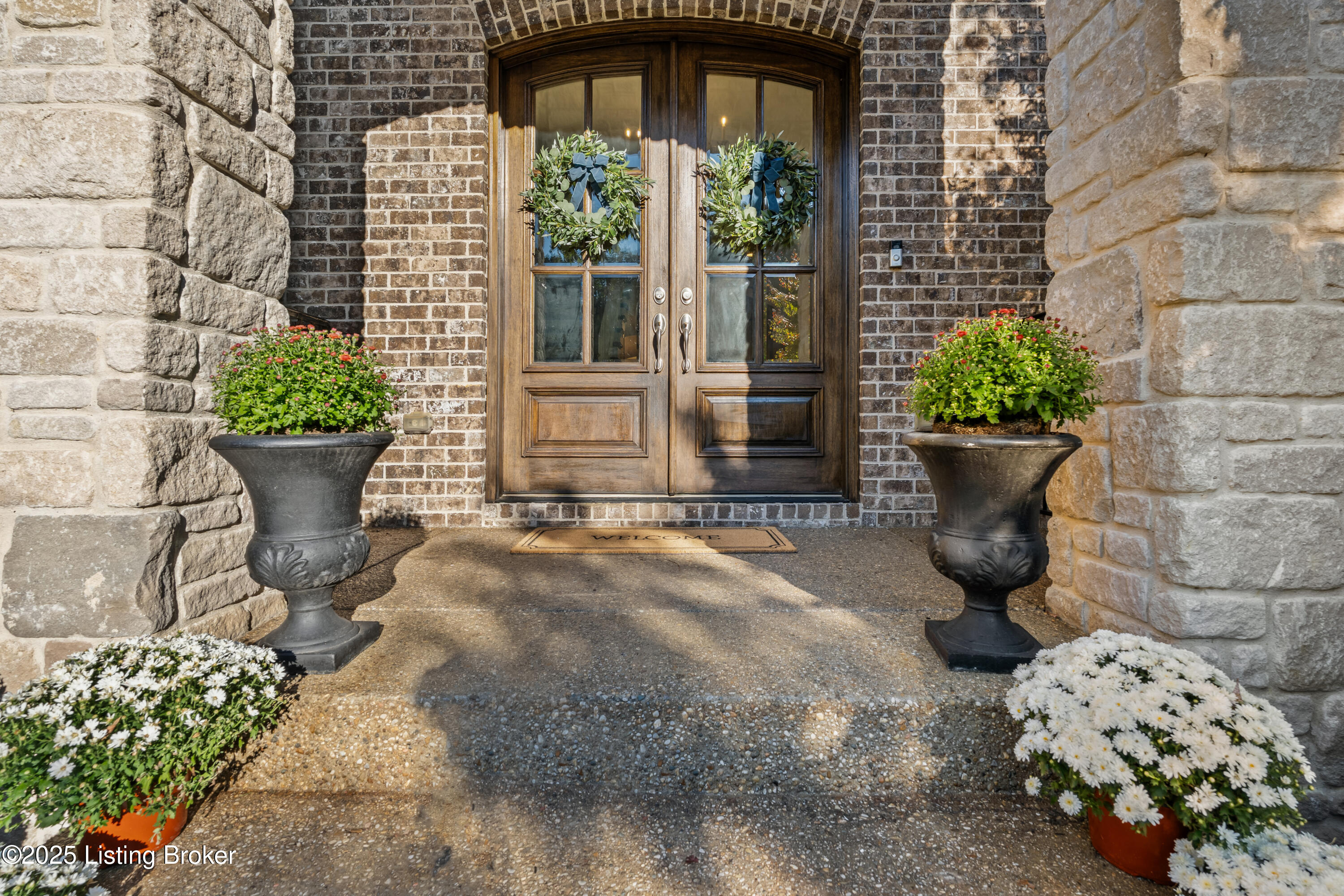 19010 Long Grove Way Property Photo 5