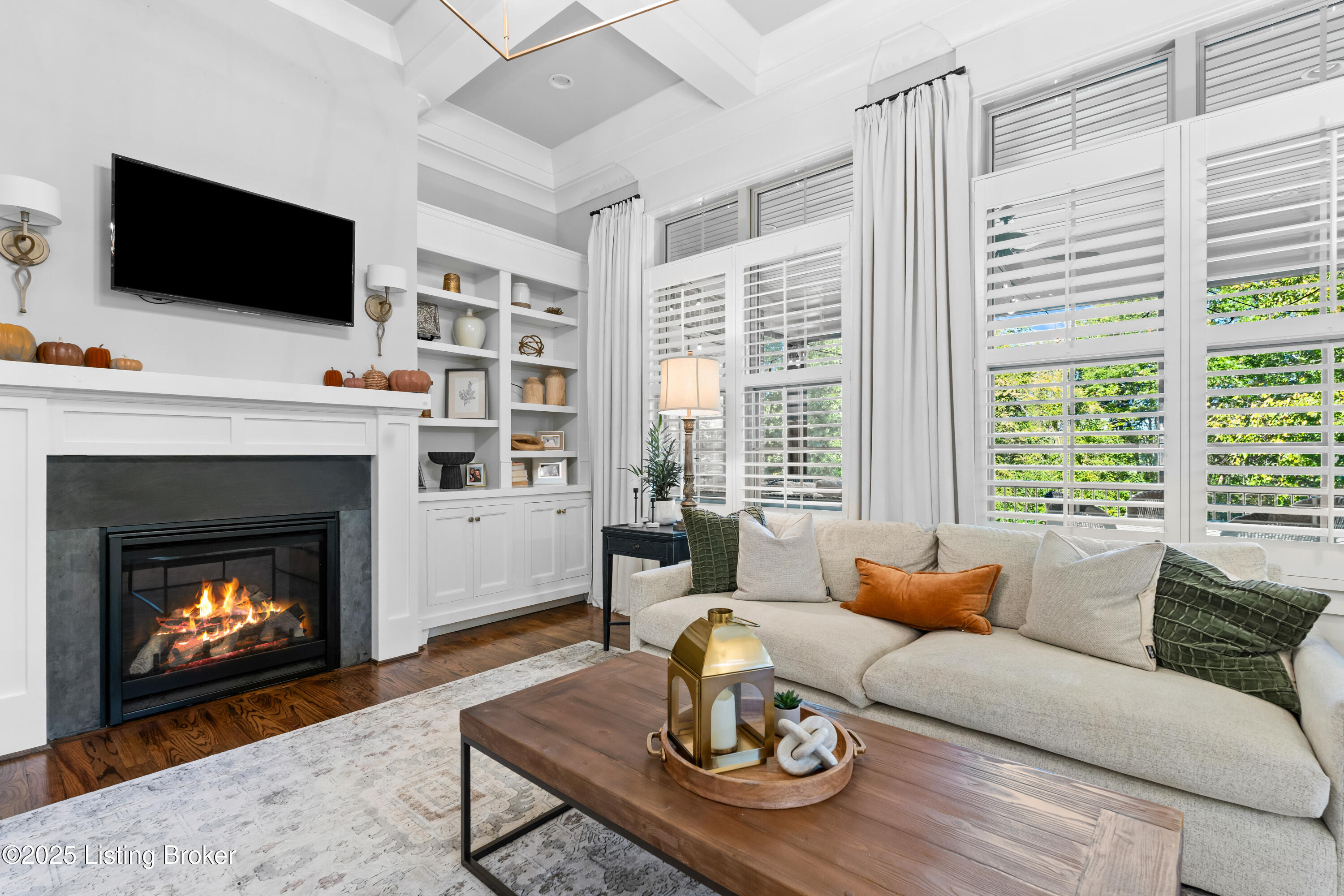 19010 Long Grove Way Property Photo 12