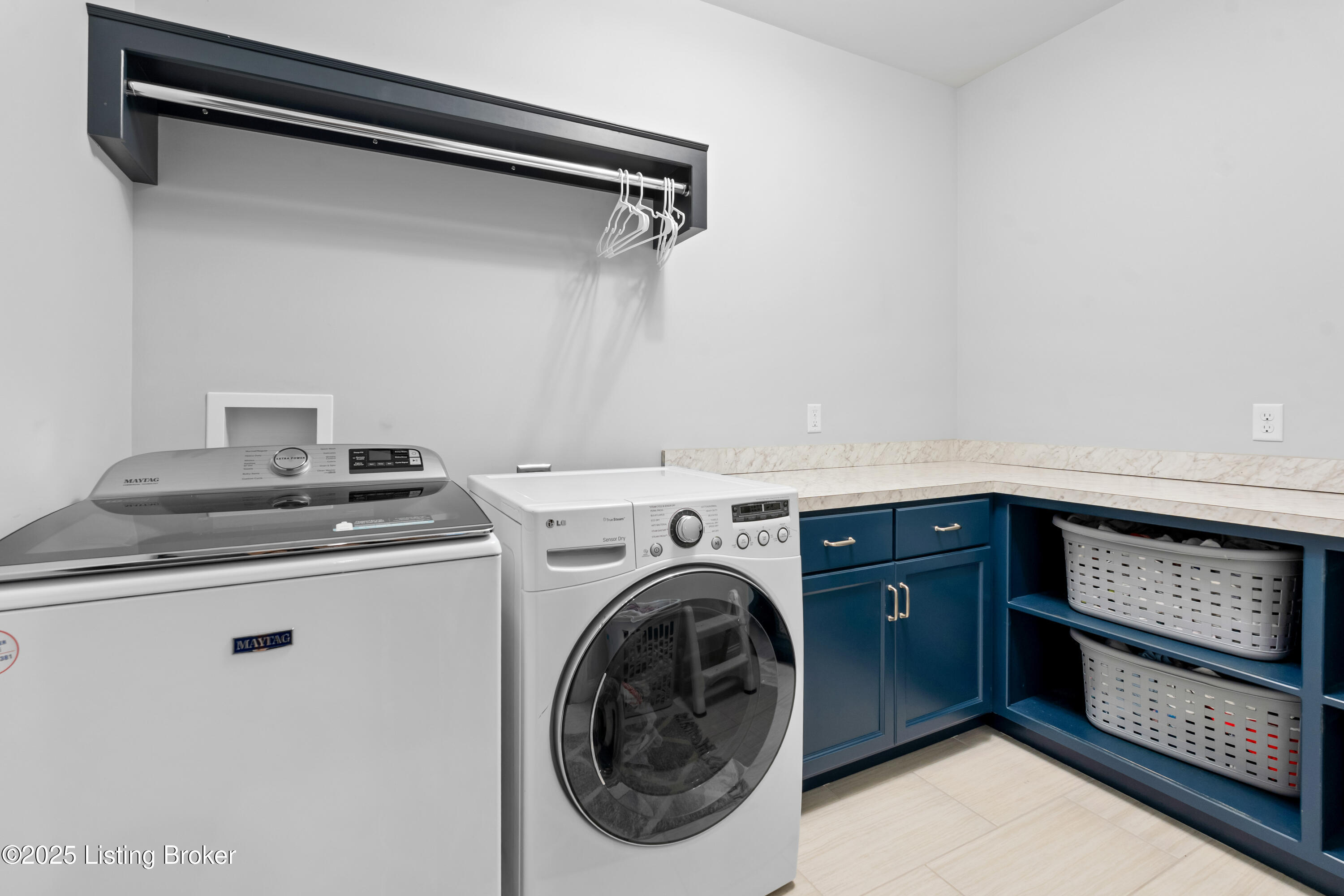 19010 Long Grove Way Property Photo 51