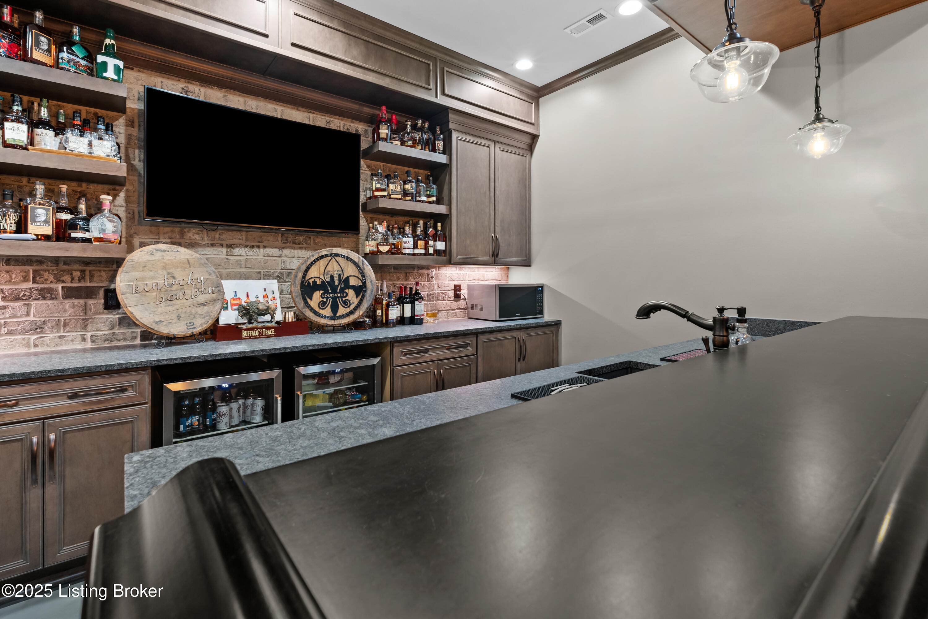 19010 Long Grove Way Property Photo 55