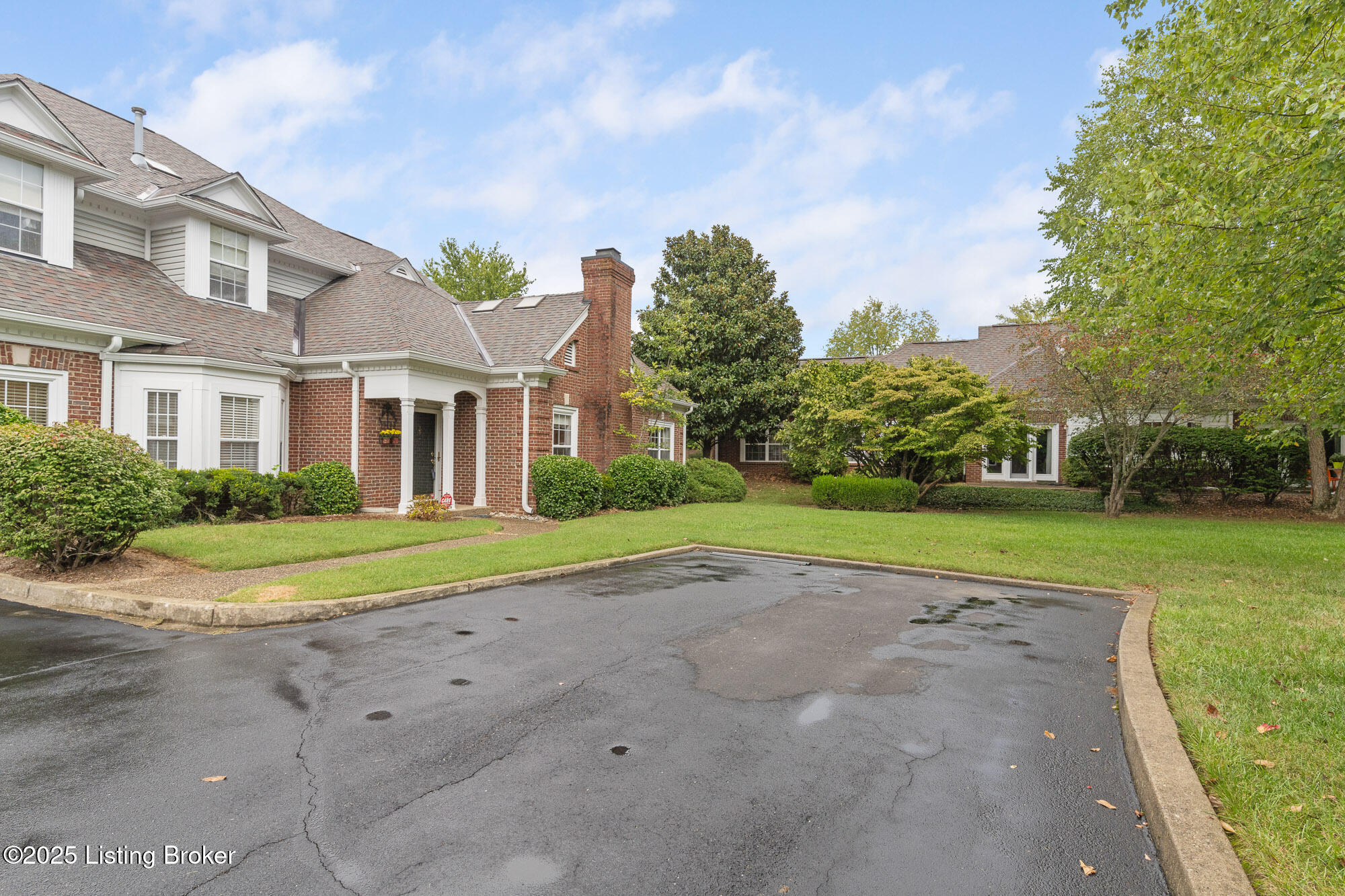 6002 Winding Bluff Ct Property Photo 4