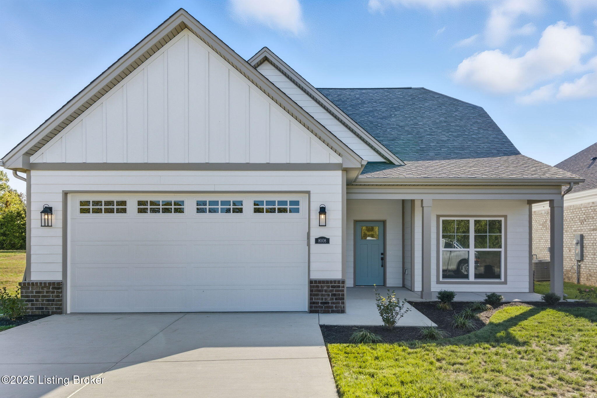 8008 Happy Jack Way Property Photo 1