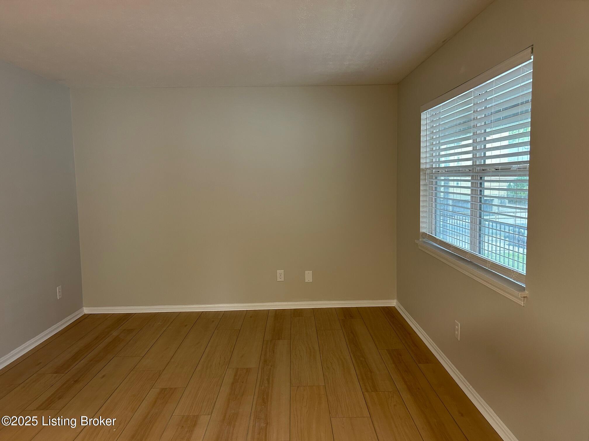 2207 Alta Ave Property Photo 5