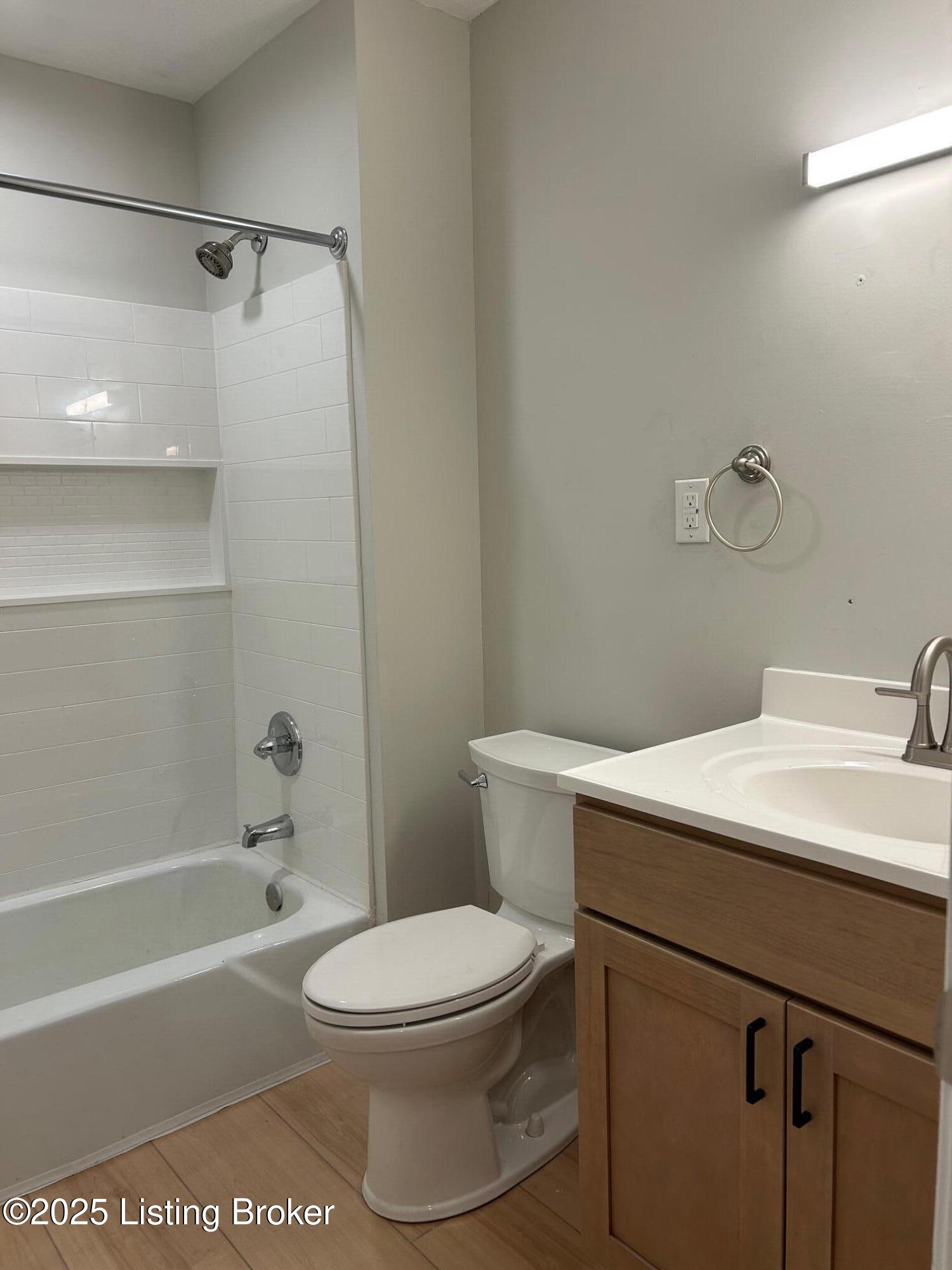 2207 Alta Ave Property Photo 9