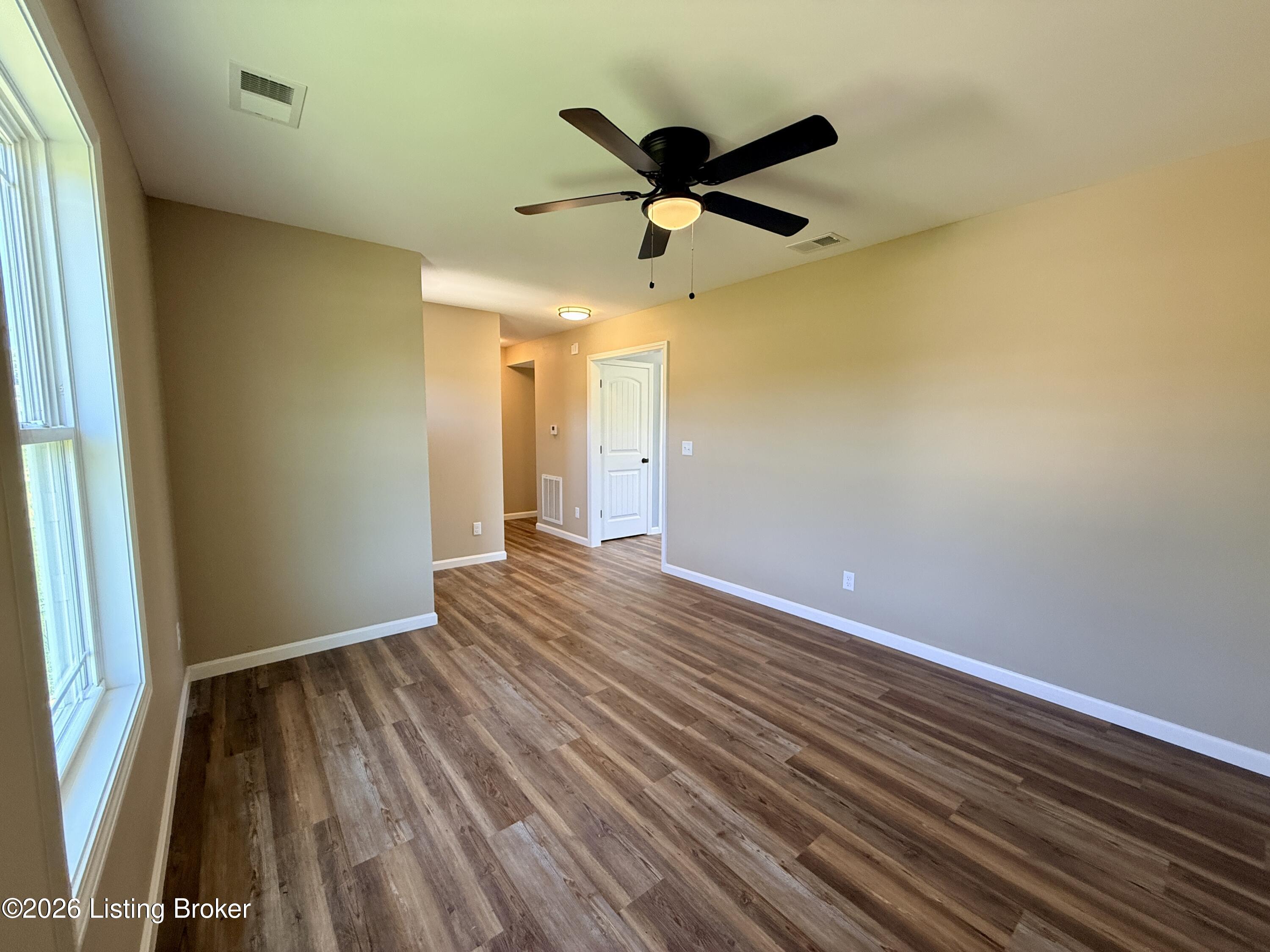 419 Susannah Ave Property Photo 5